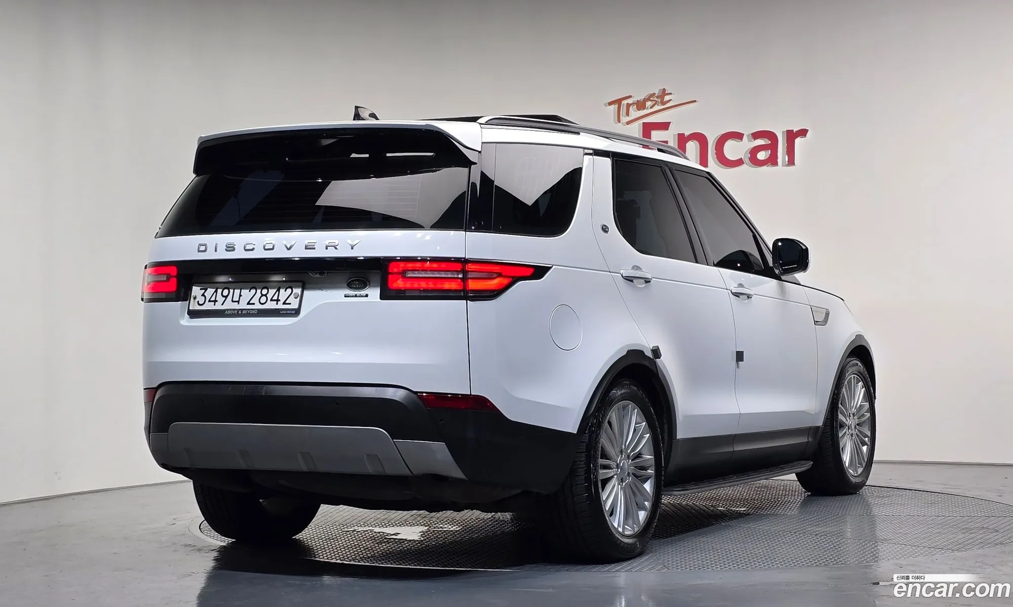 Land Rover Discovery 5 2019 — 21