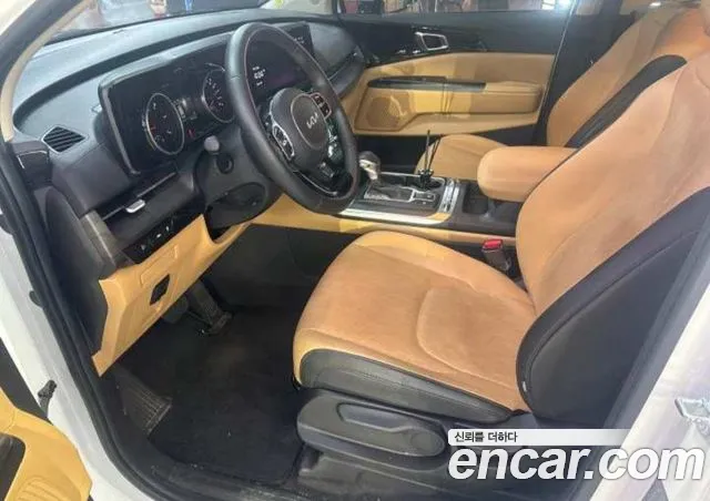Kia Carnival 2022 — 3