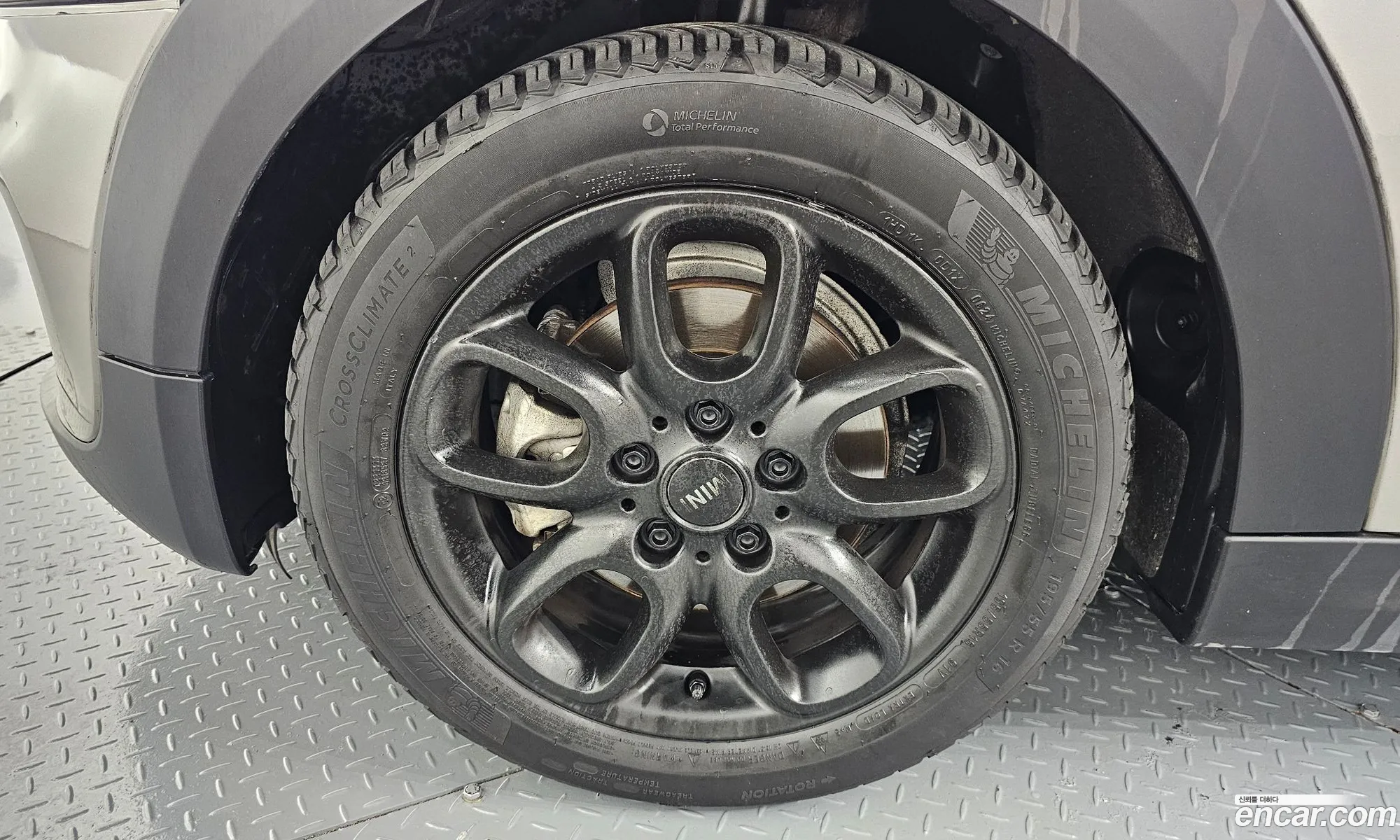 Mini Cooper Convertible 2017 WMWWG5107H3A80179 — 6