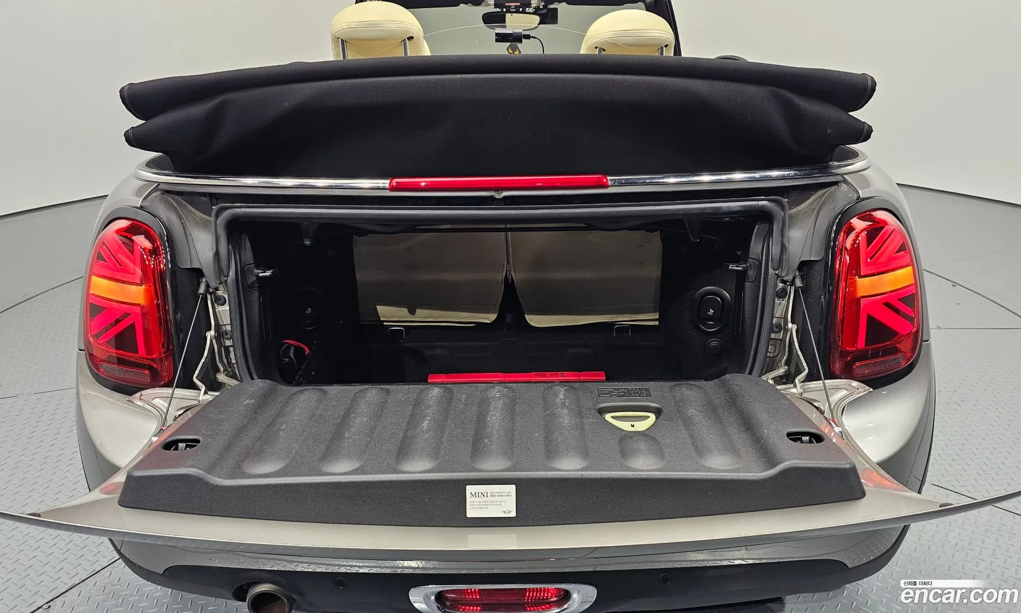 Mini Cooper Convertible 2017 WMWWG5107H3A80179 — 17