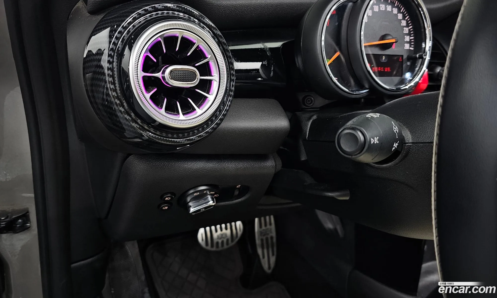 Mini Cooper Convertible 2017 WMWWG5107H3A80179 — 23