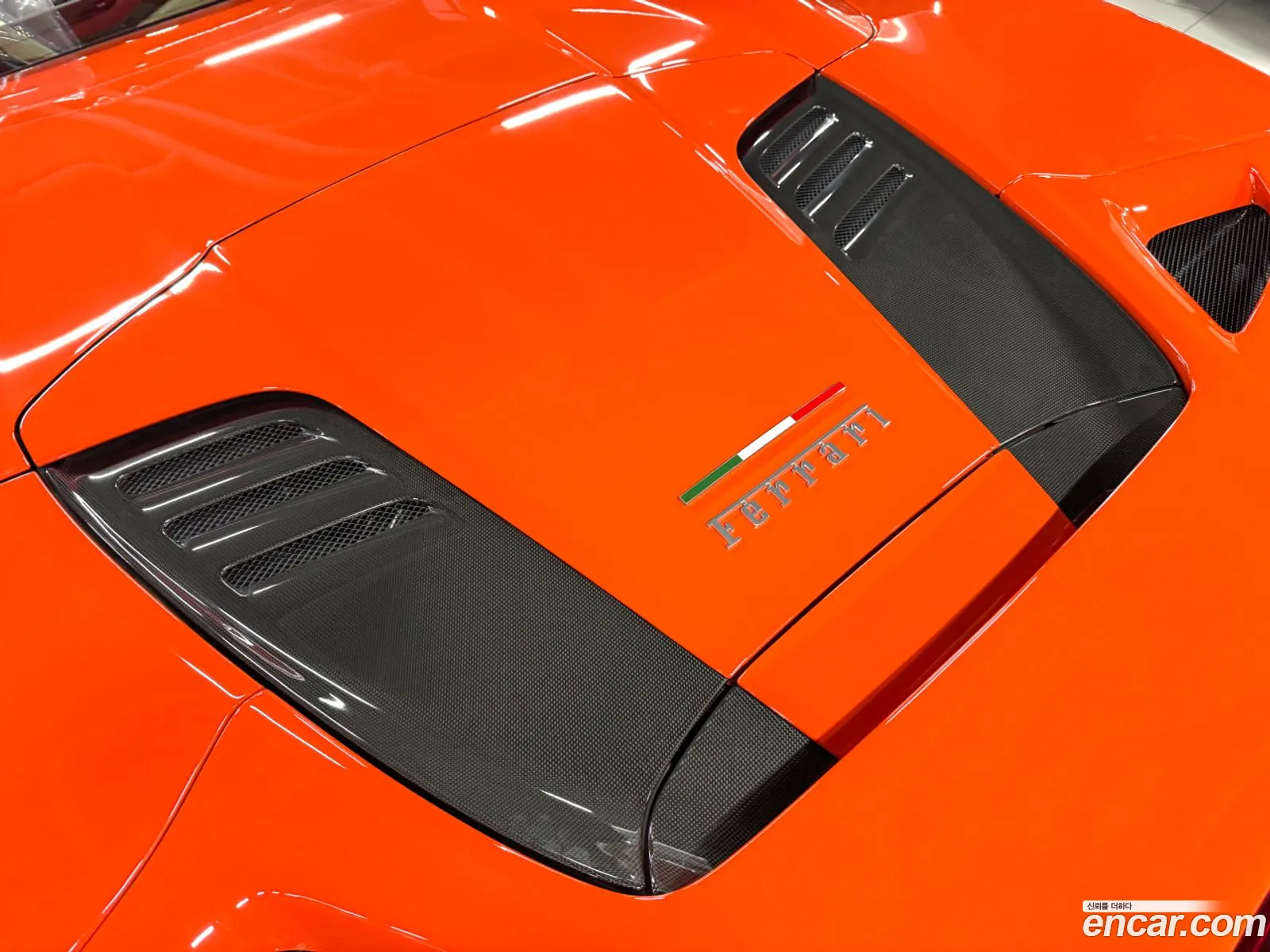 Ferrari F8 Spider 2021 — 11