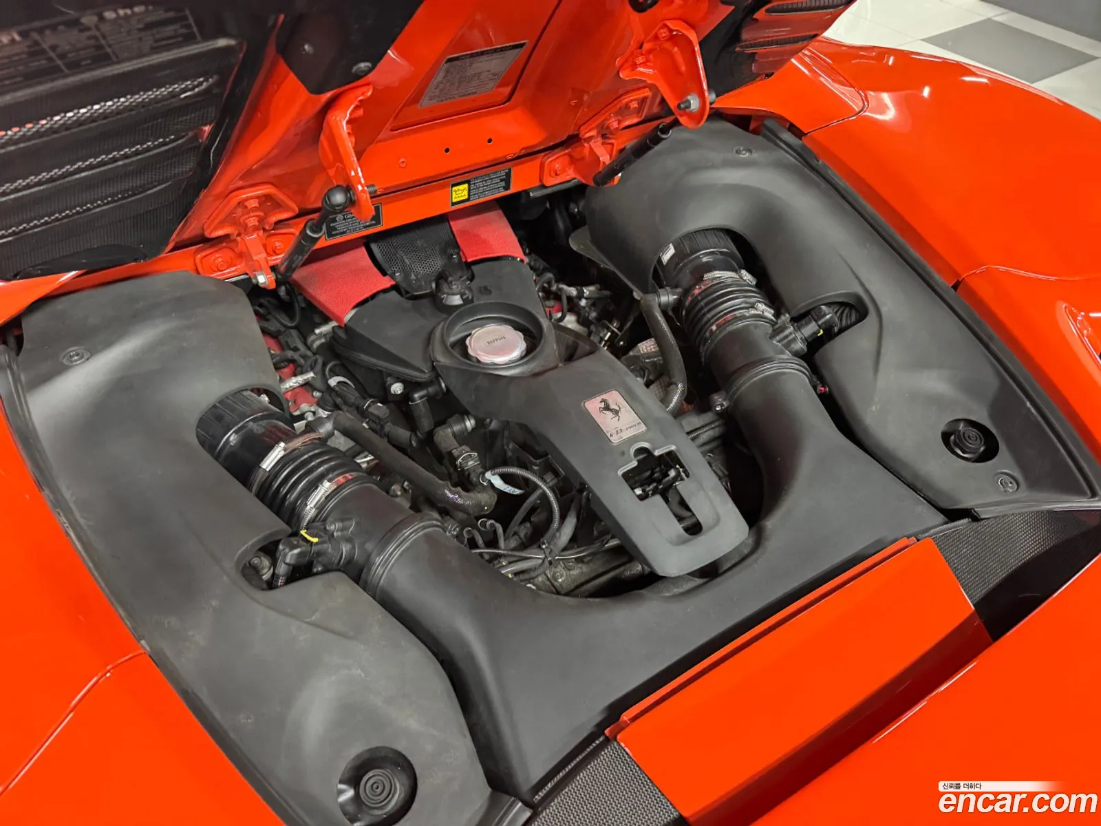 Ferrari F8 Spider 2021 — 7