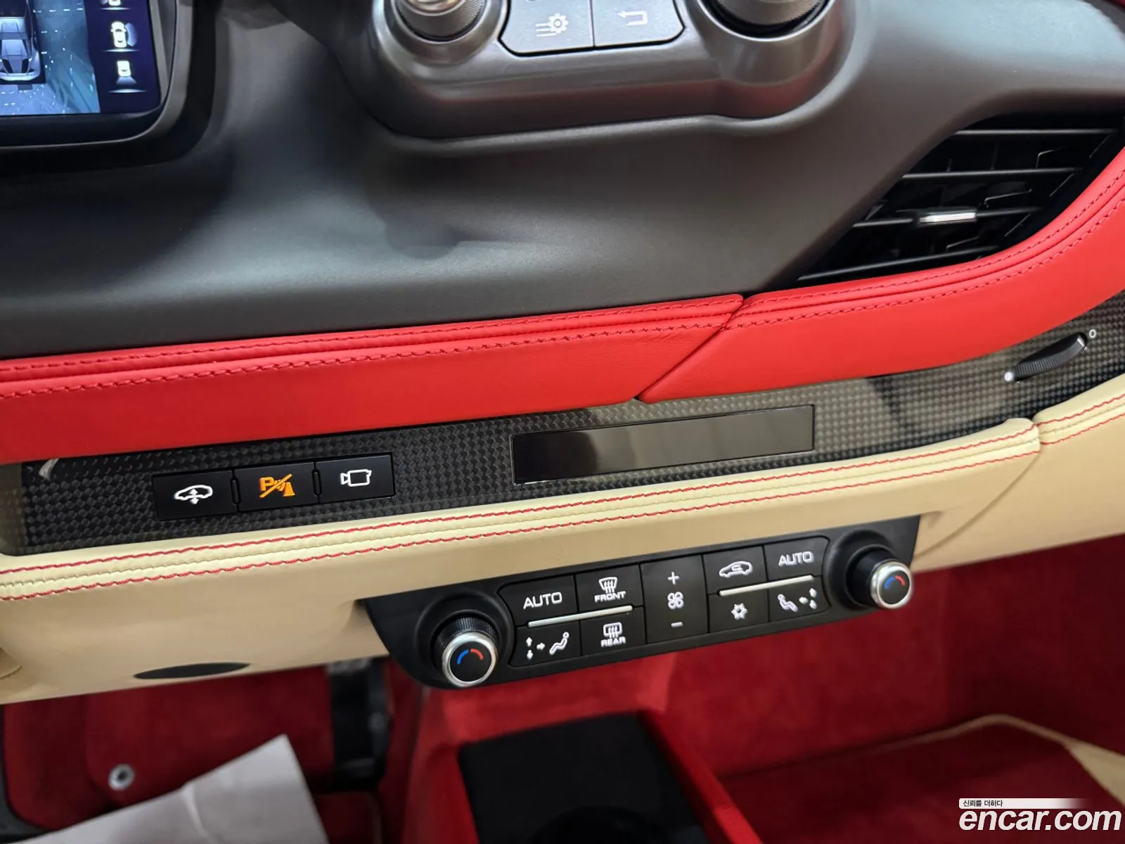 Ferrari F8 Spider 2021 — 12