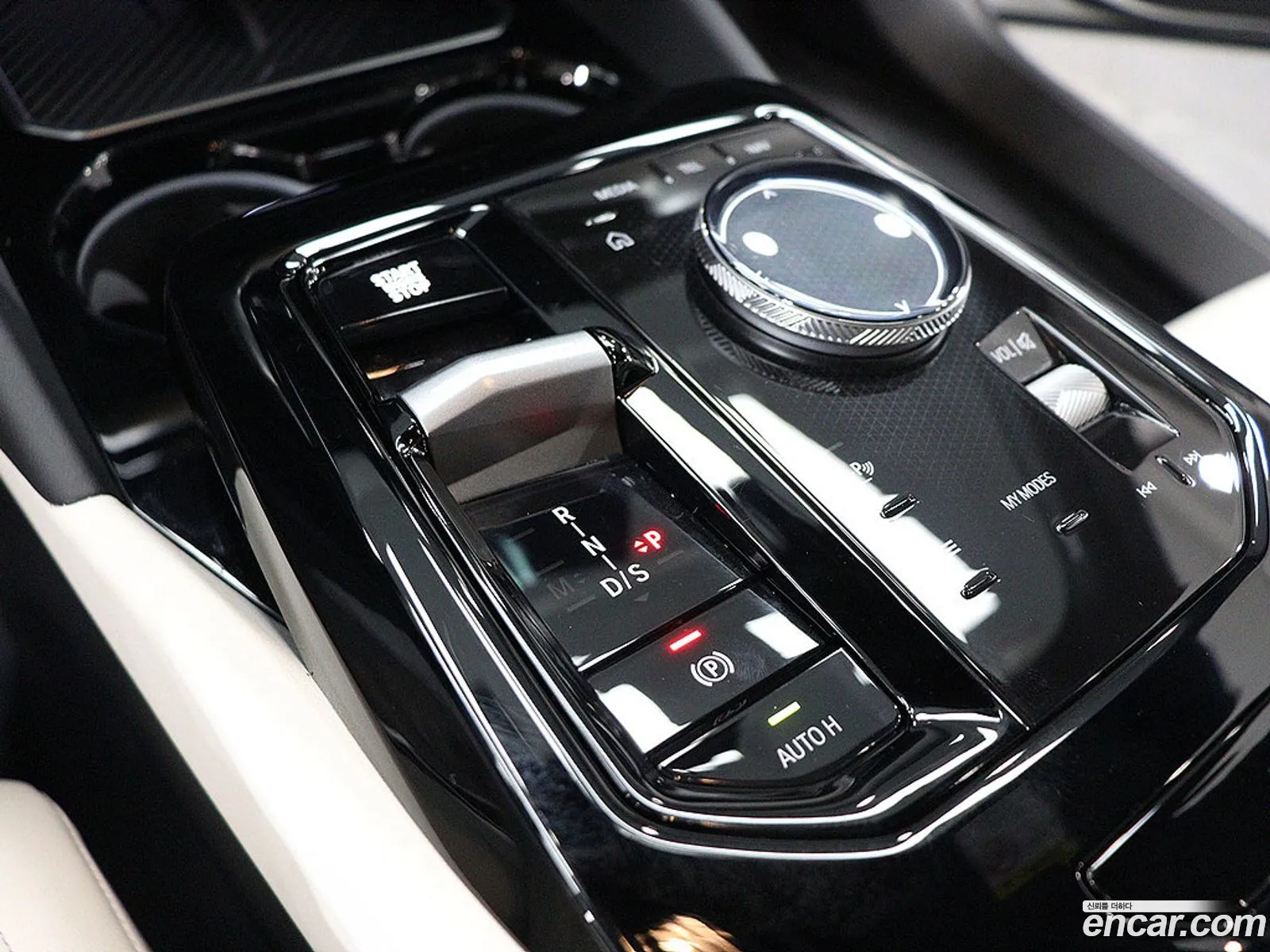 BMW 5 Series 2024 — 8