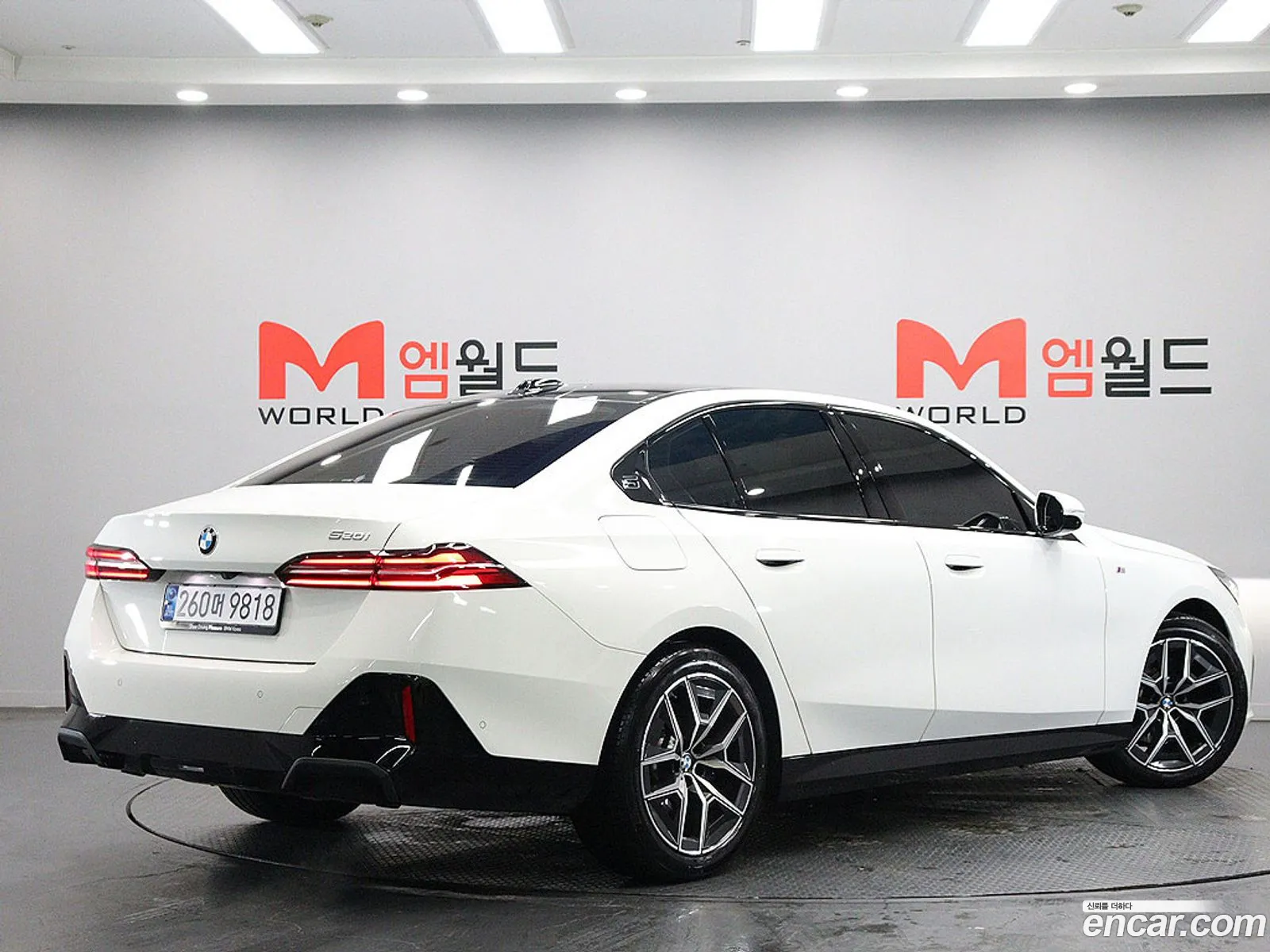 BMW 5 Series 2024 — 10