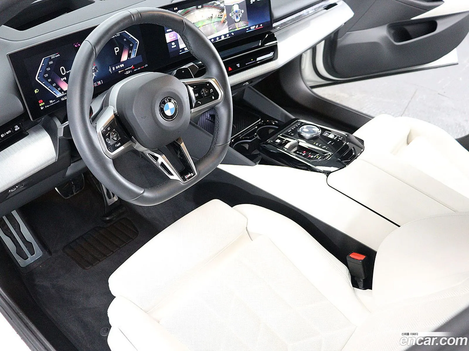 BMW 5 Series 2024 — 16