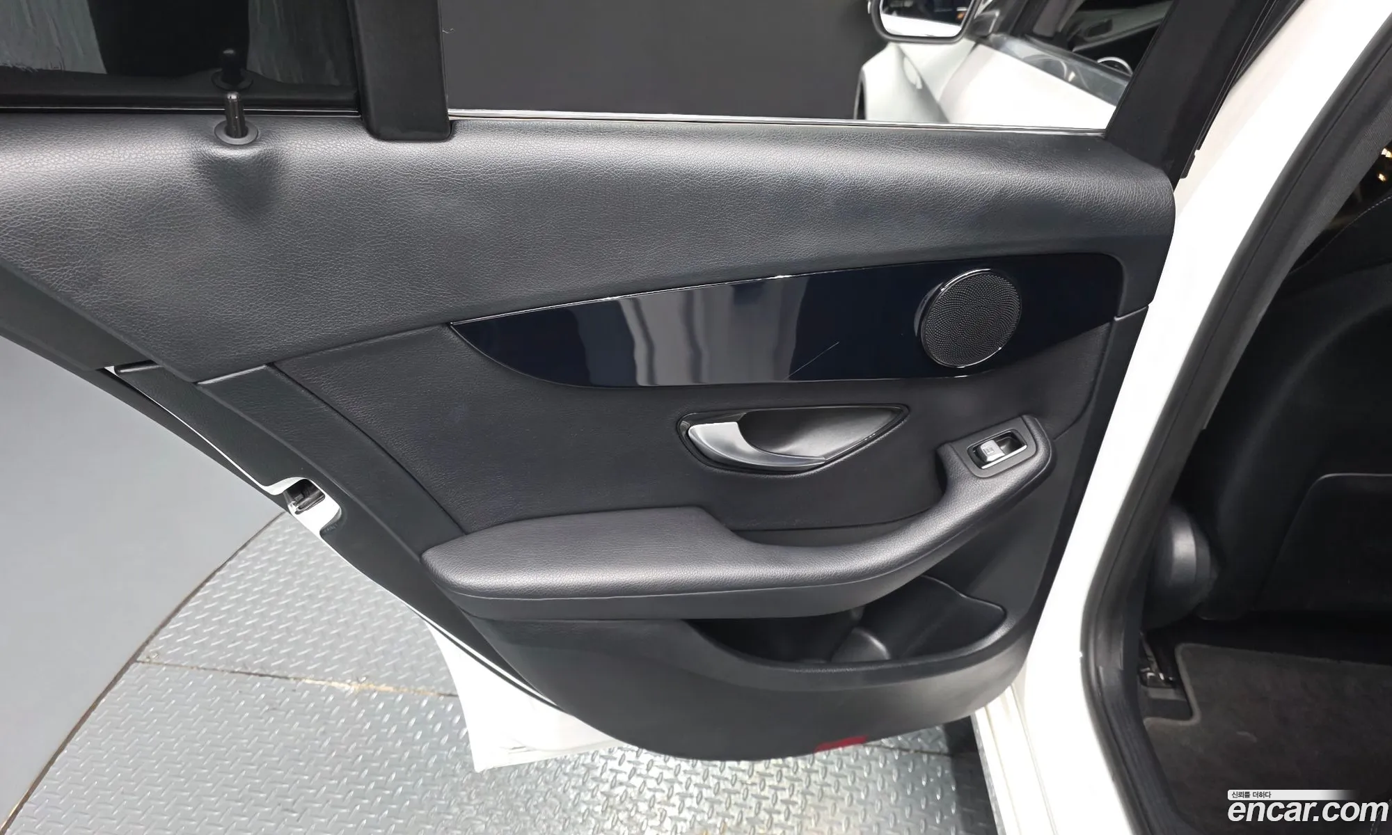 Mercedes-Benz C-Class W205 2019 — 5