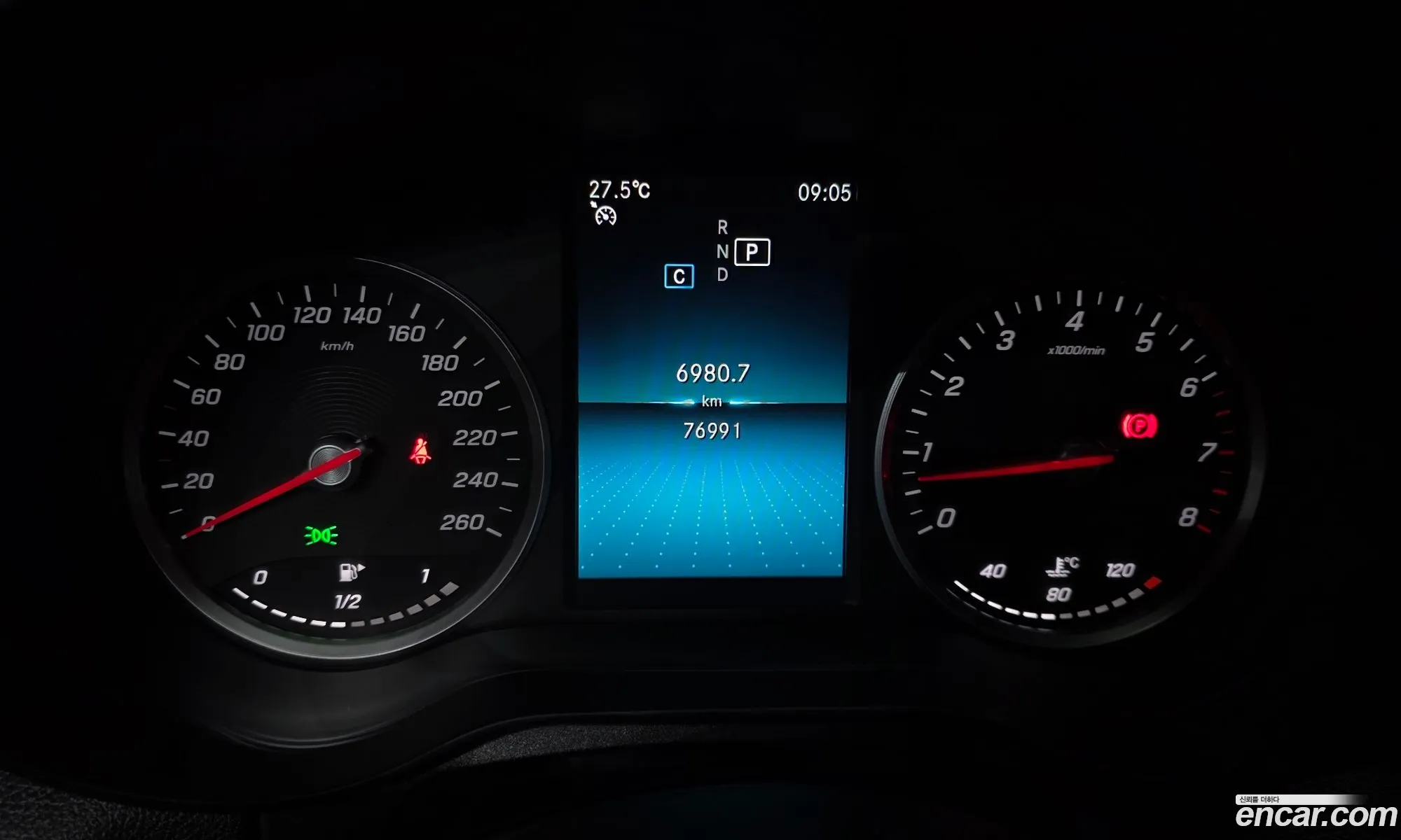 Mercedes-Benz C-Class W205 2019 — 19