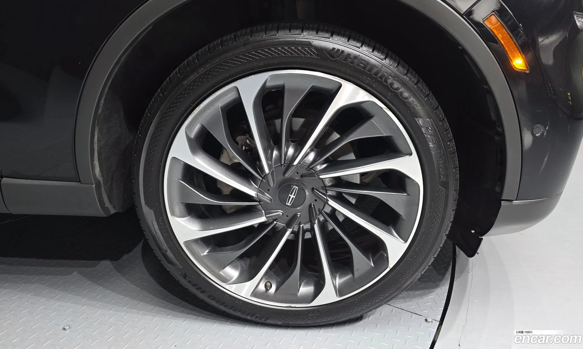 Lincoln Aviator 2021 — 32