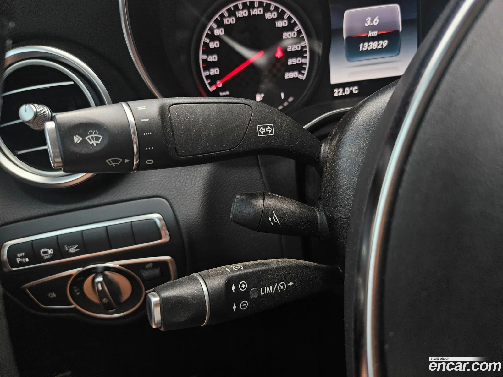 Mercedes-Benz GLC-Class X253 2017 — 16