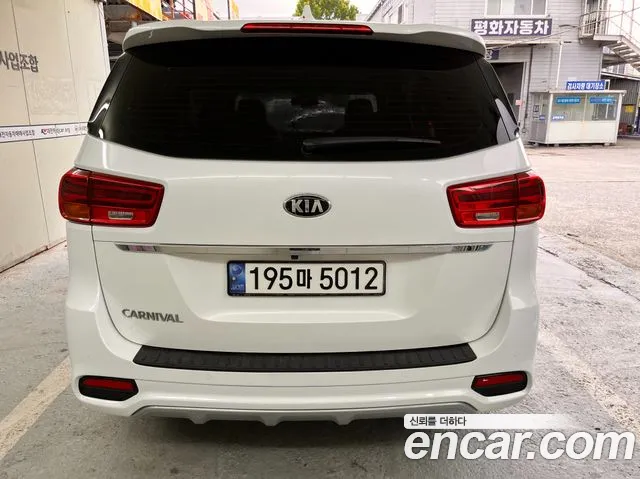 Kia Carnival 2018 — 3