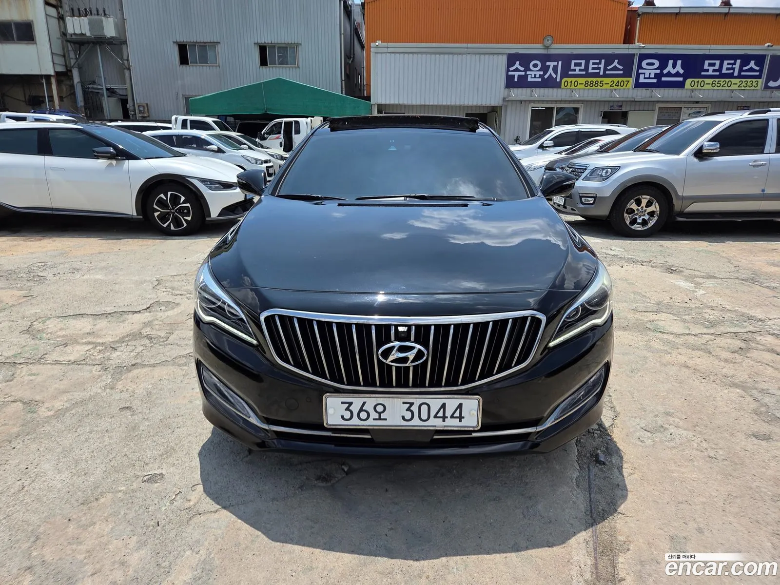 Hyundai Aslan 2015 — 2
