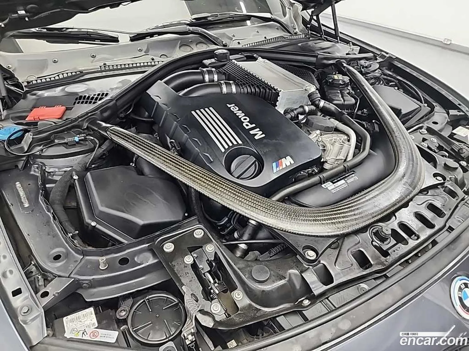 BMW M4 2016 — 19