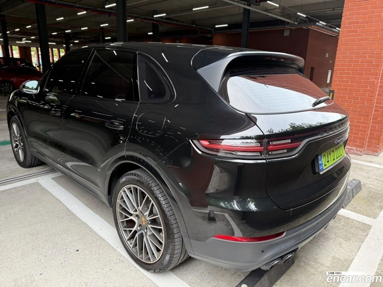 Porsche Cayenne 2023 — 3