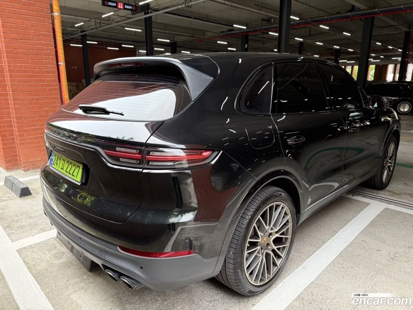 Porsche Cayenne 2023 — 11