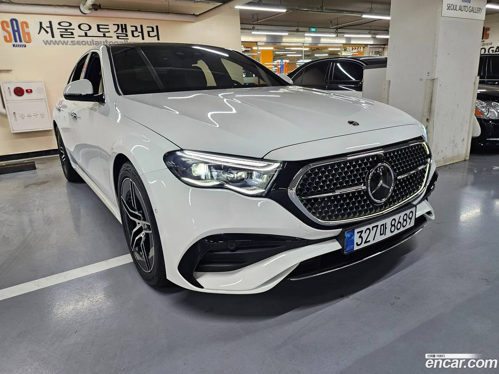 Mercedes-Benz E-Class W214 2025 — 19