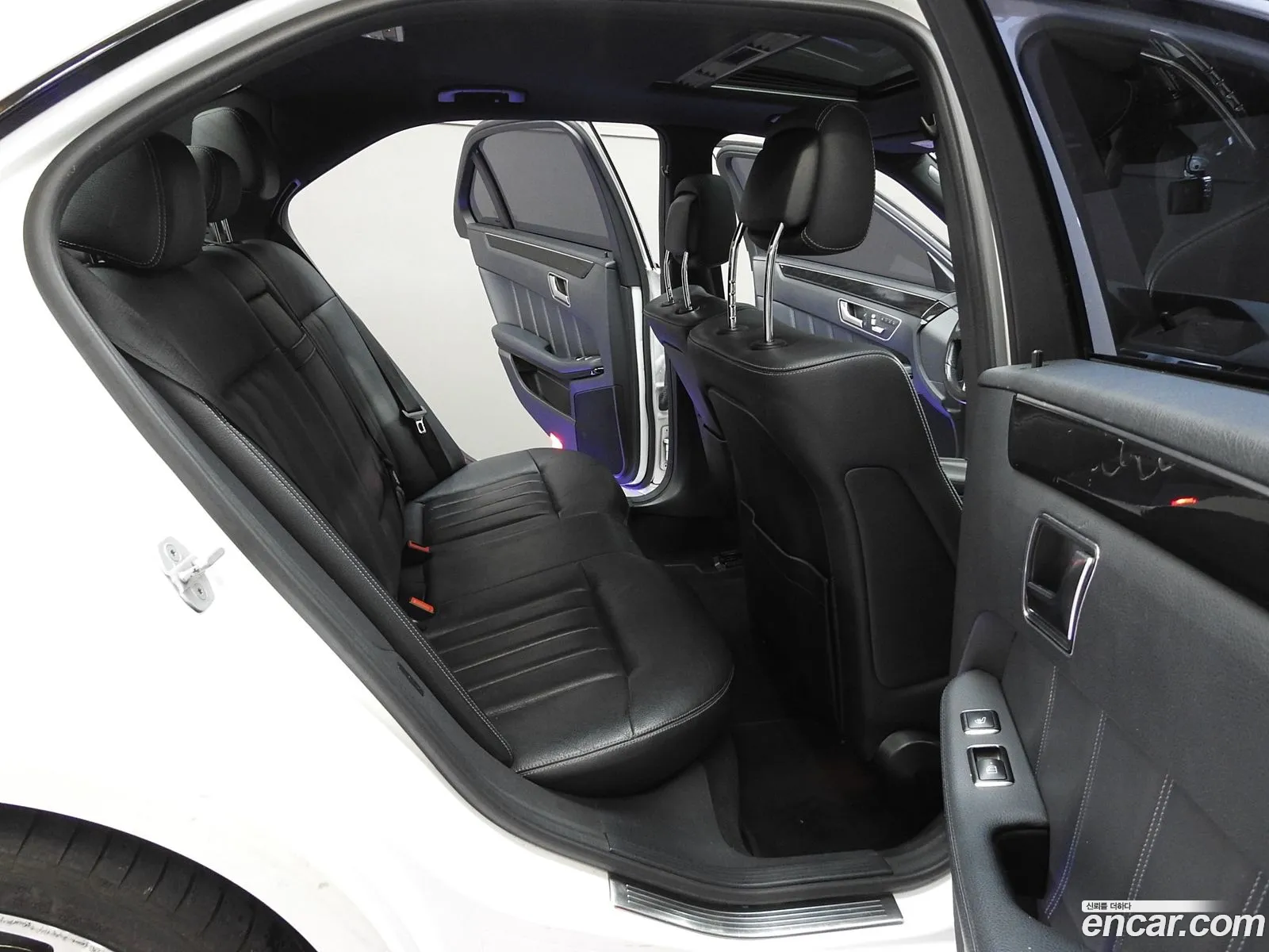 Mercedes-Benz E-Class W212 2015 — 2