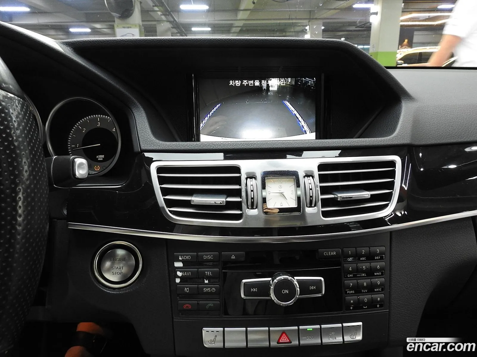 Mercedes-Benz E-Class W212 2015 — 17