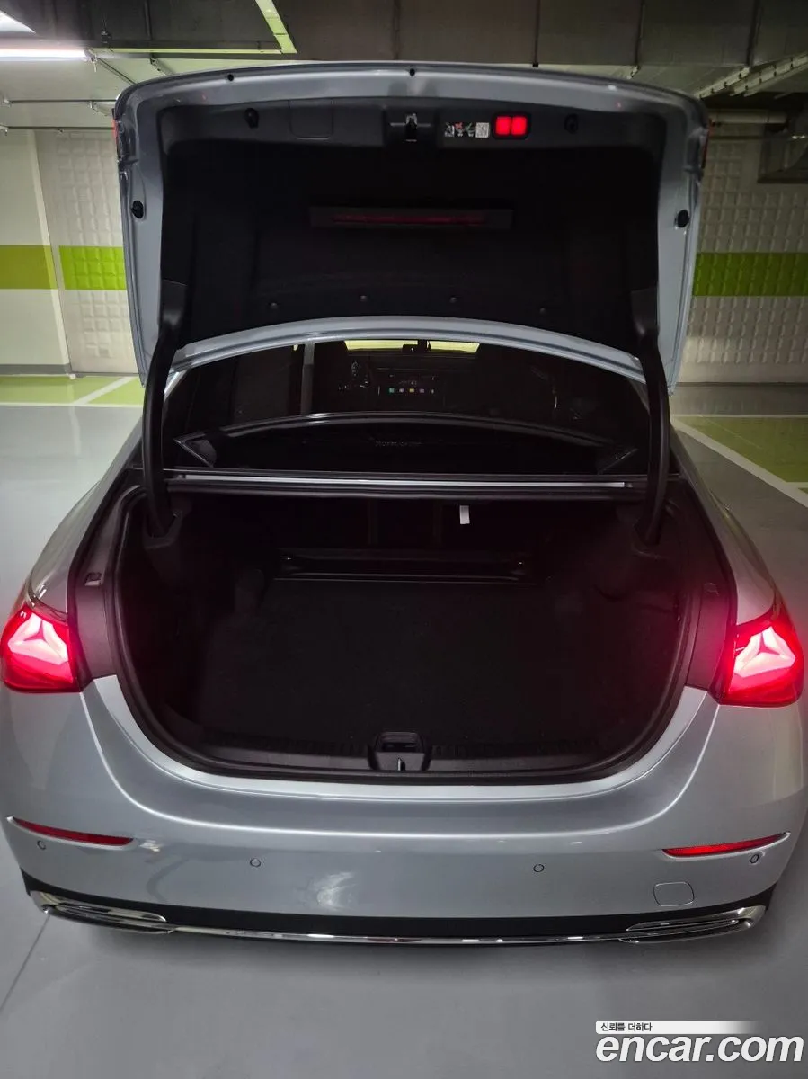 Mercedes-Benz E-Class W214 2024 — 12