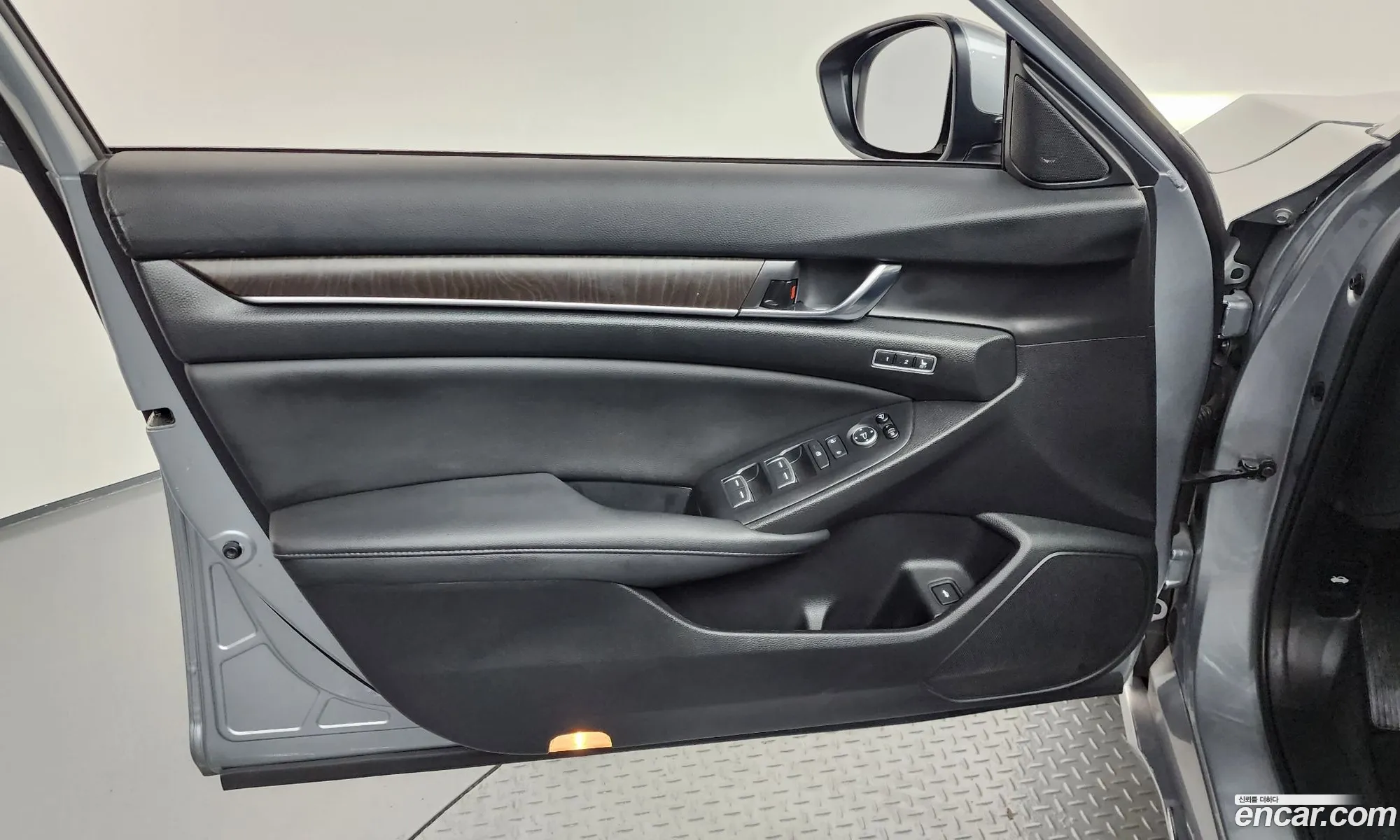 Honda Accord 10th Gen 2019 — 8
