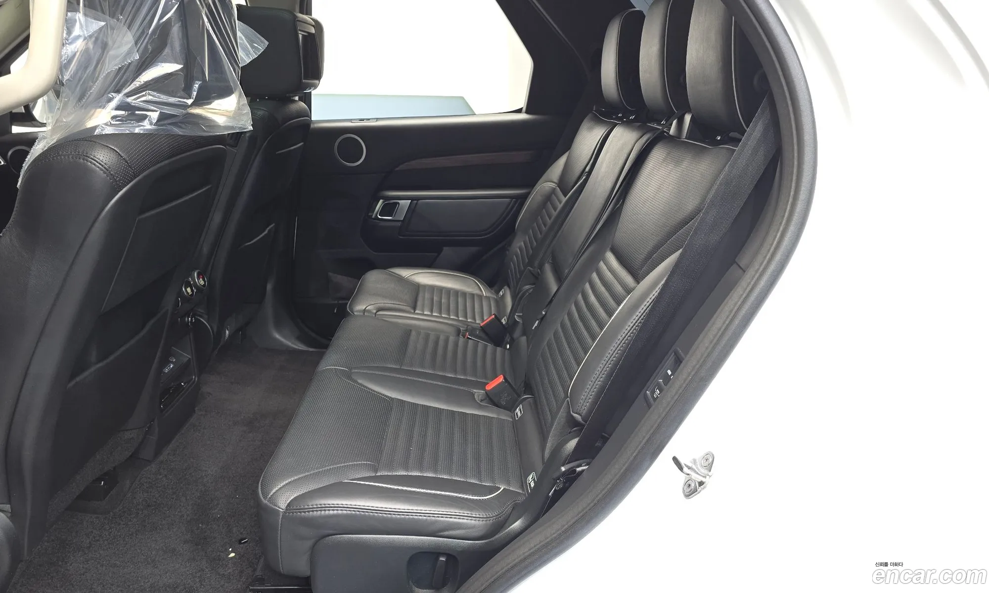 Land Rover Discovery 5 2019 — 15