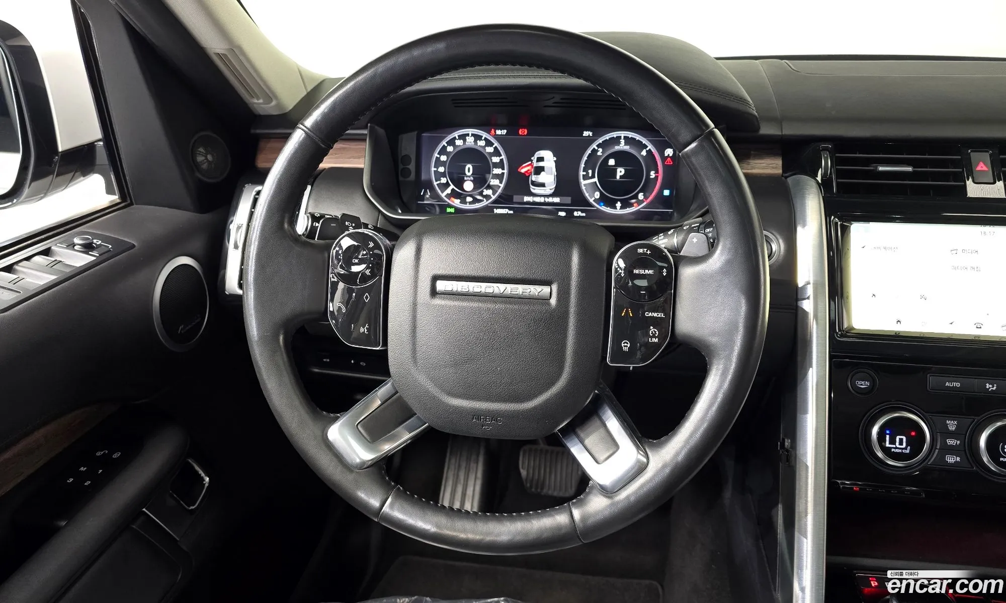 Land Rover Discovery 5 2019 — 29