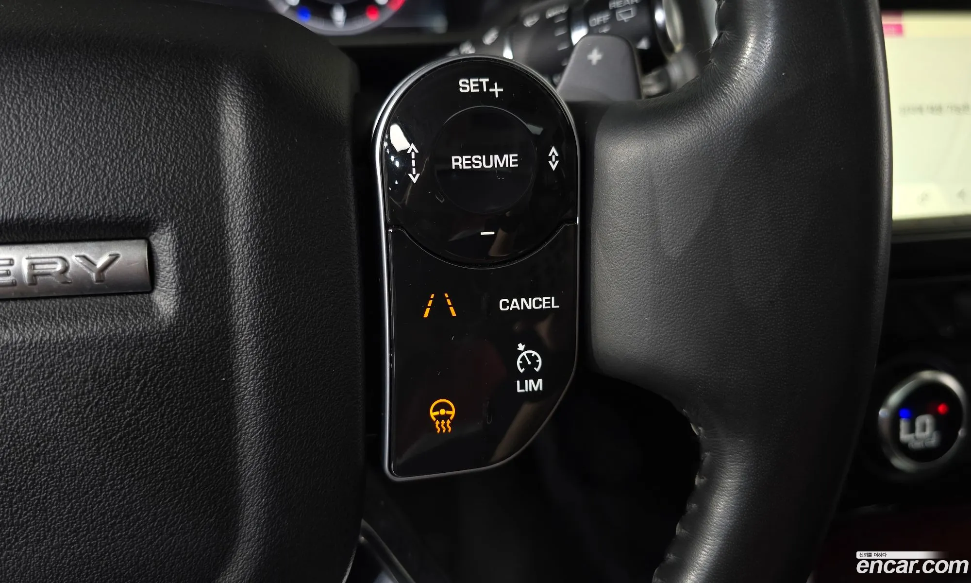 Land Rover Discovery 5 2019 — 4
