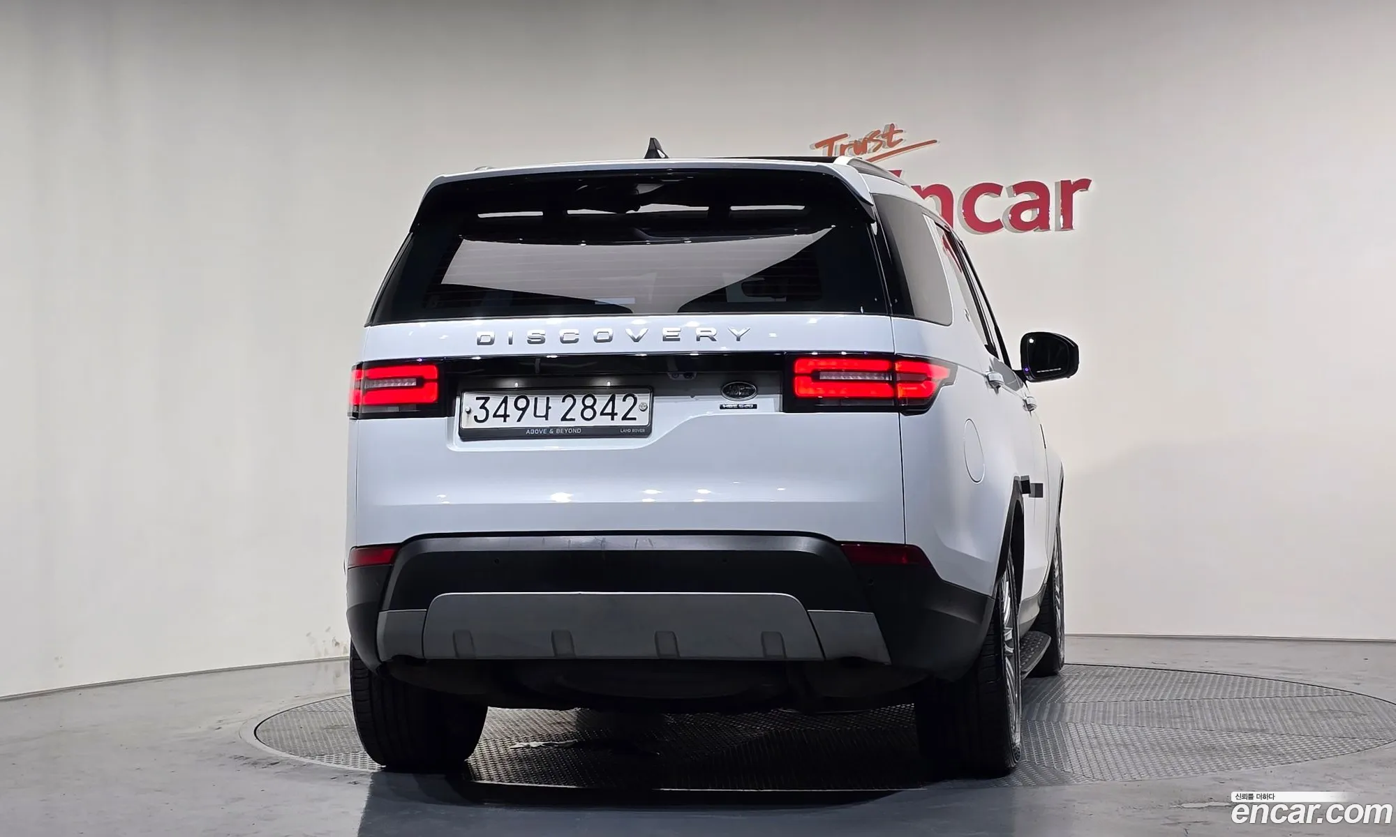 Land Rover Discovery 5 2019 — 34
