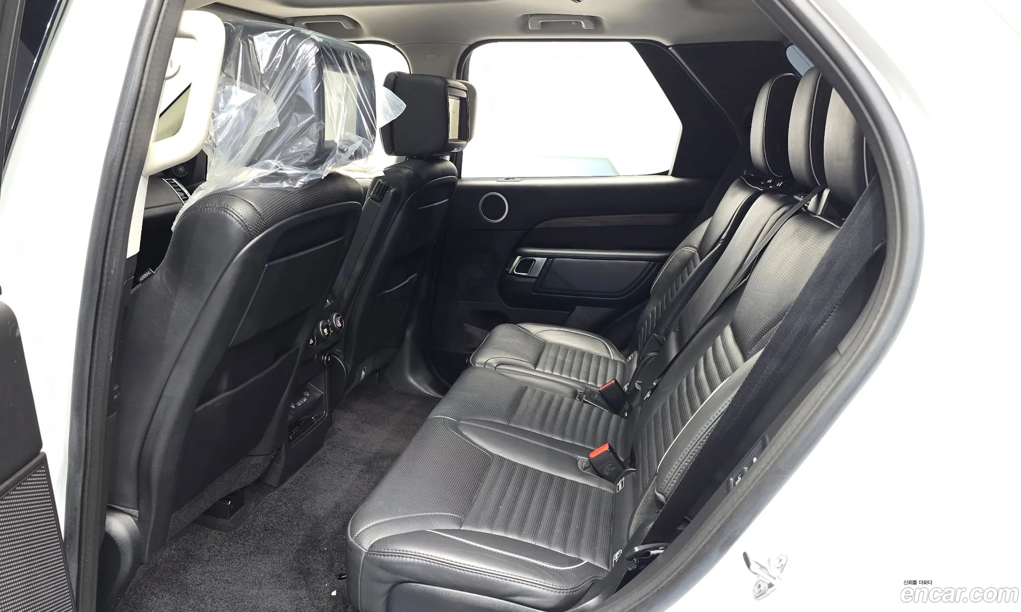 Land Rover Discovery 5 2019 — 19