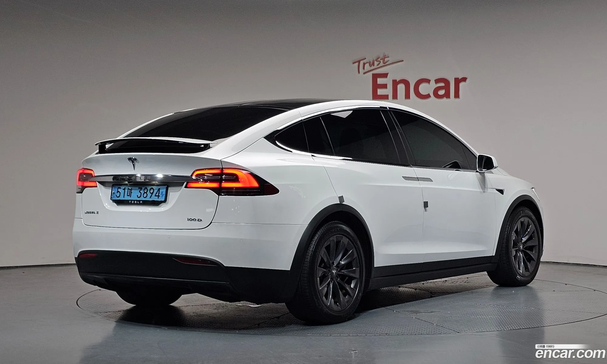 Tesla Model X 2019 5YJXCAE20KF156680 — 10