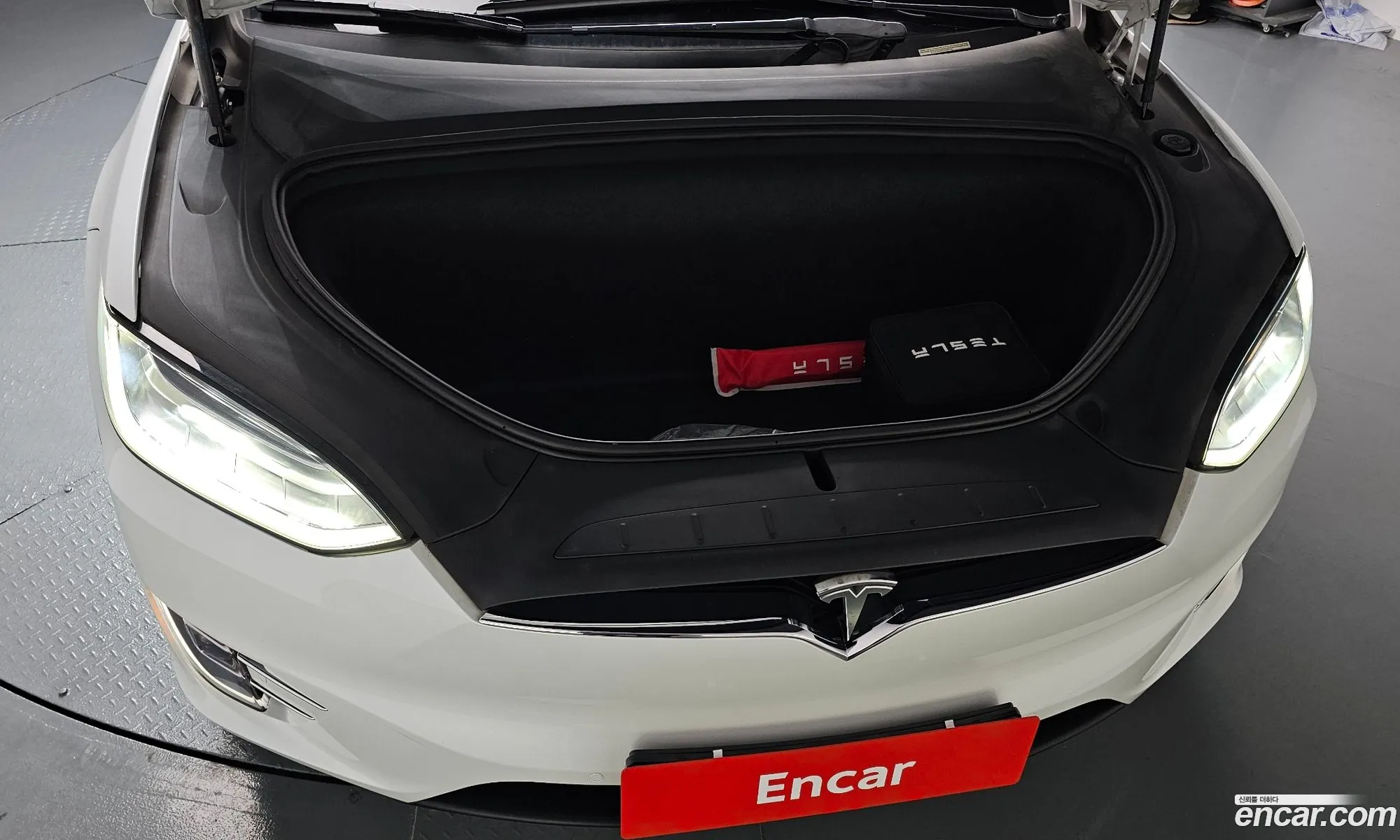 Tesla Model X 2019 5YJXCAE20KF156680 — 15