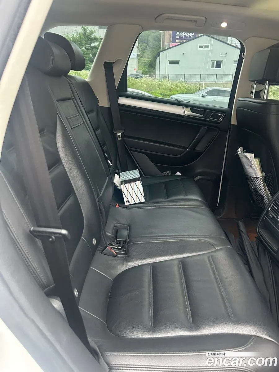 Volkswagen Touareg 2015 — 15