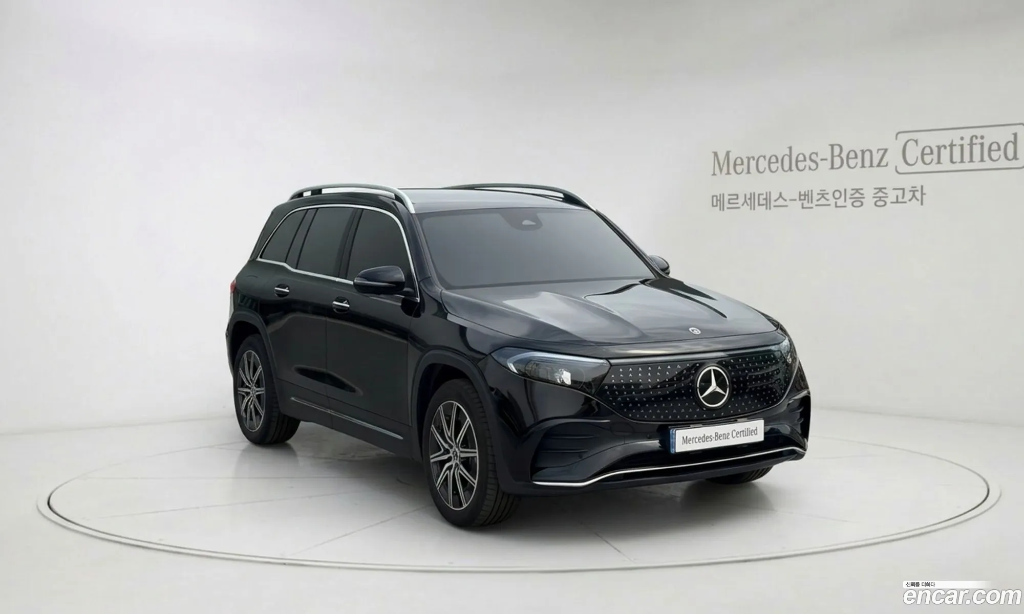 Mercedes-Benz EQB X243 2025 — 11