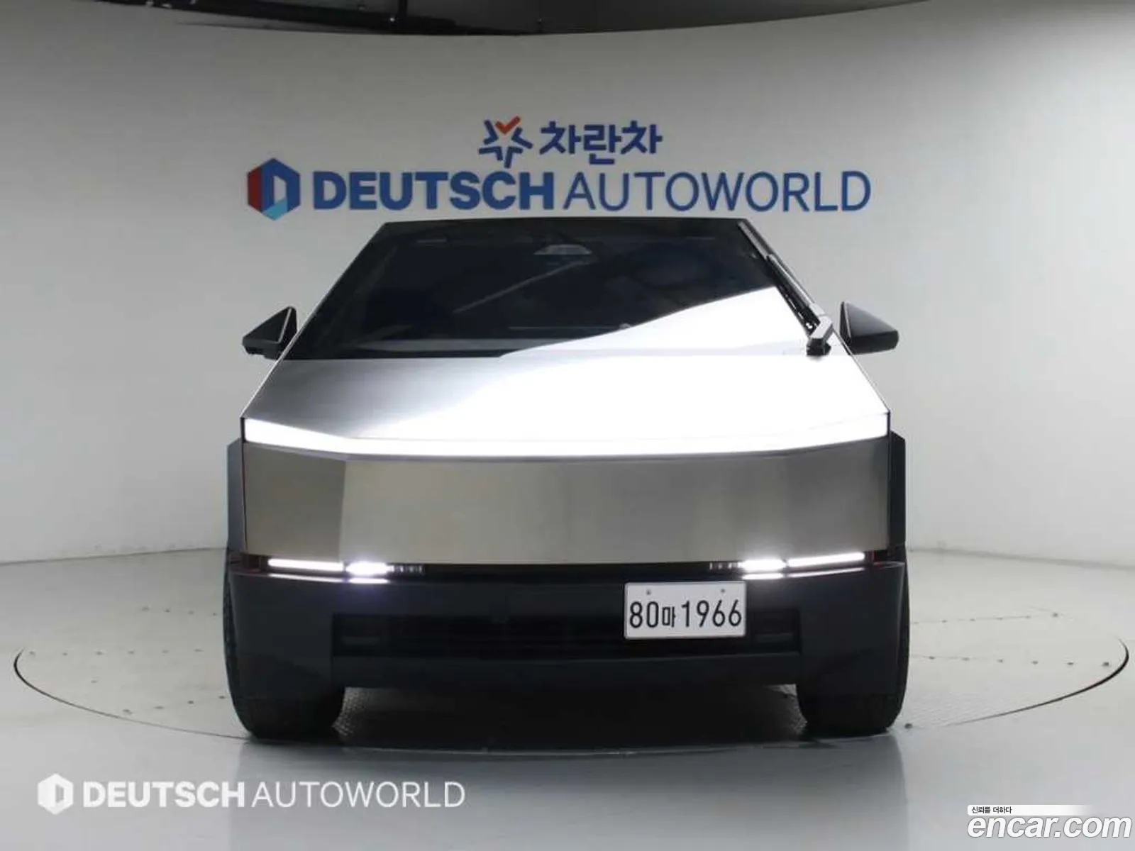 Tesla Cybertruck 2024 — 9