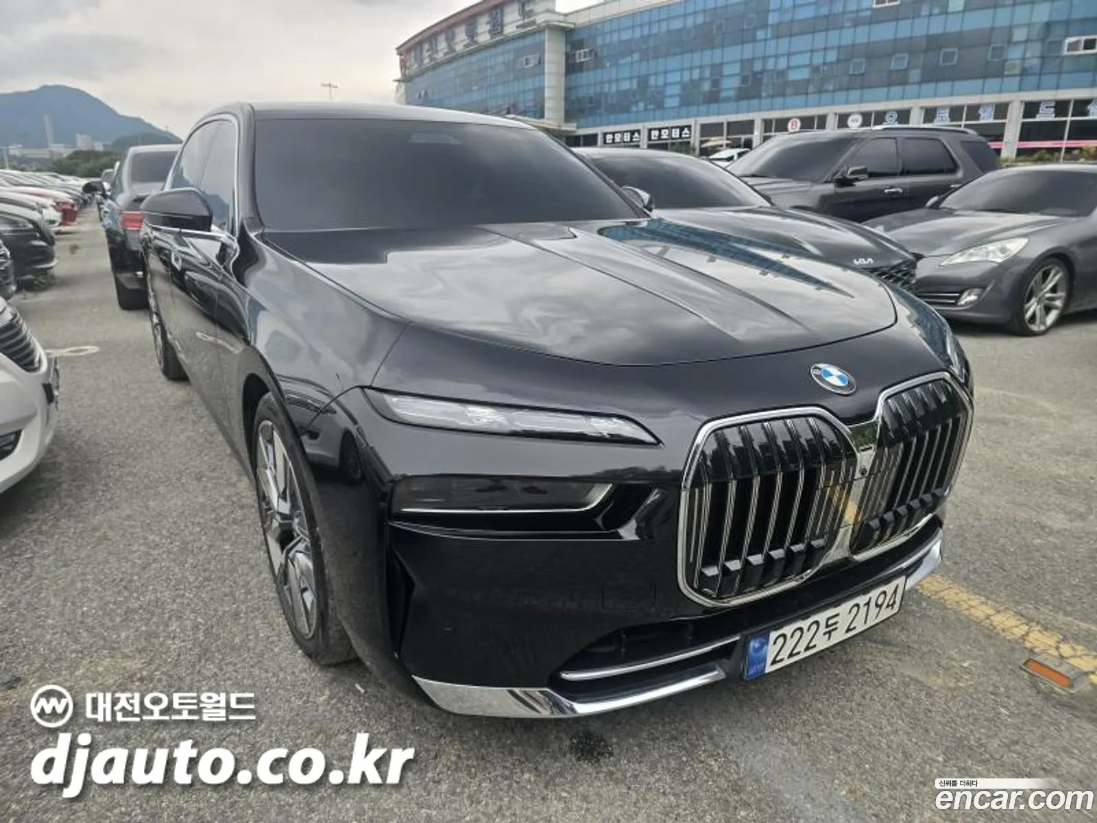 BMW 7 Series 2023 — 19