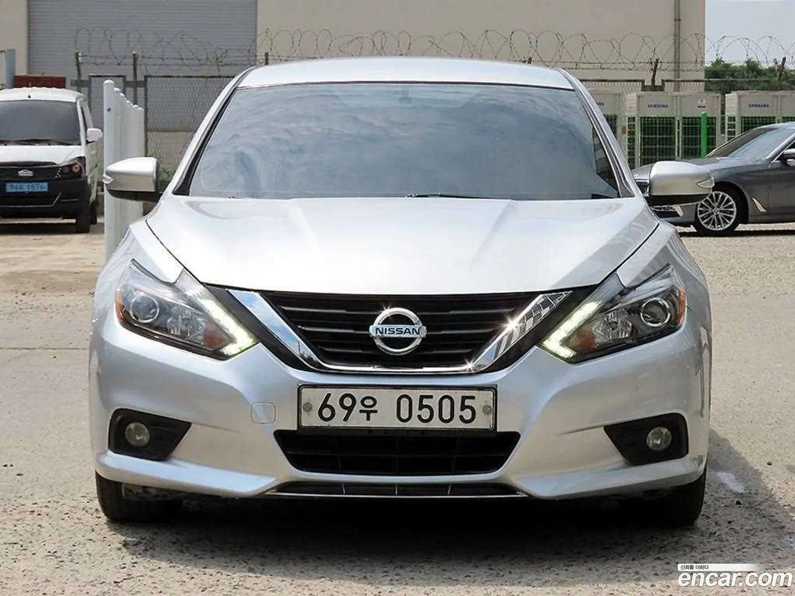 Nissan Altima 2016 — 17