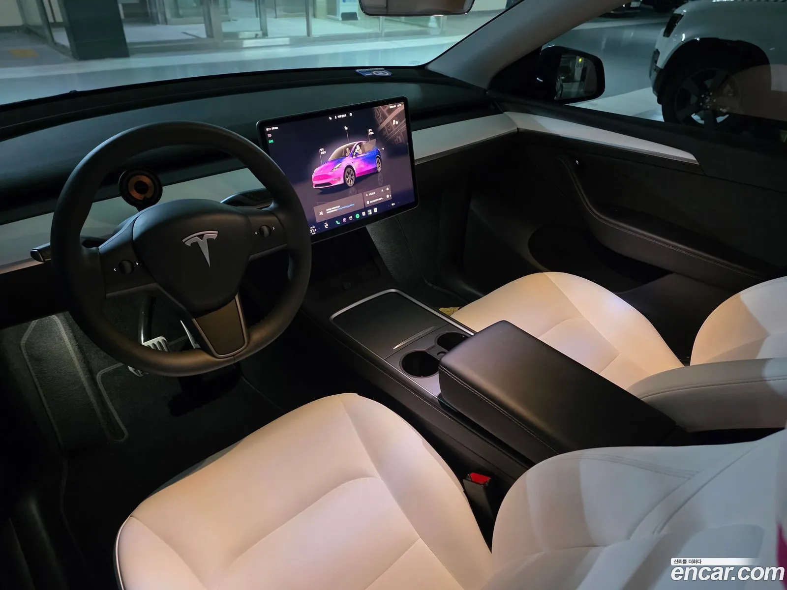 Tesla Model Y 2023 — 10