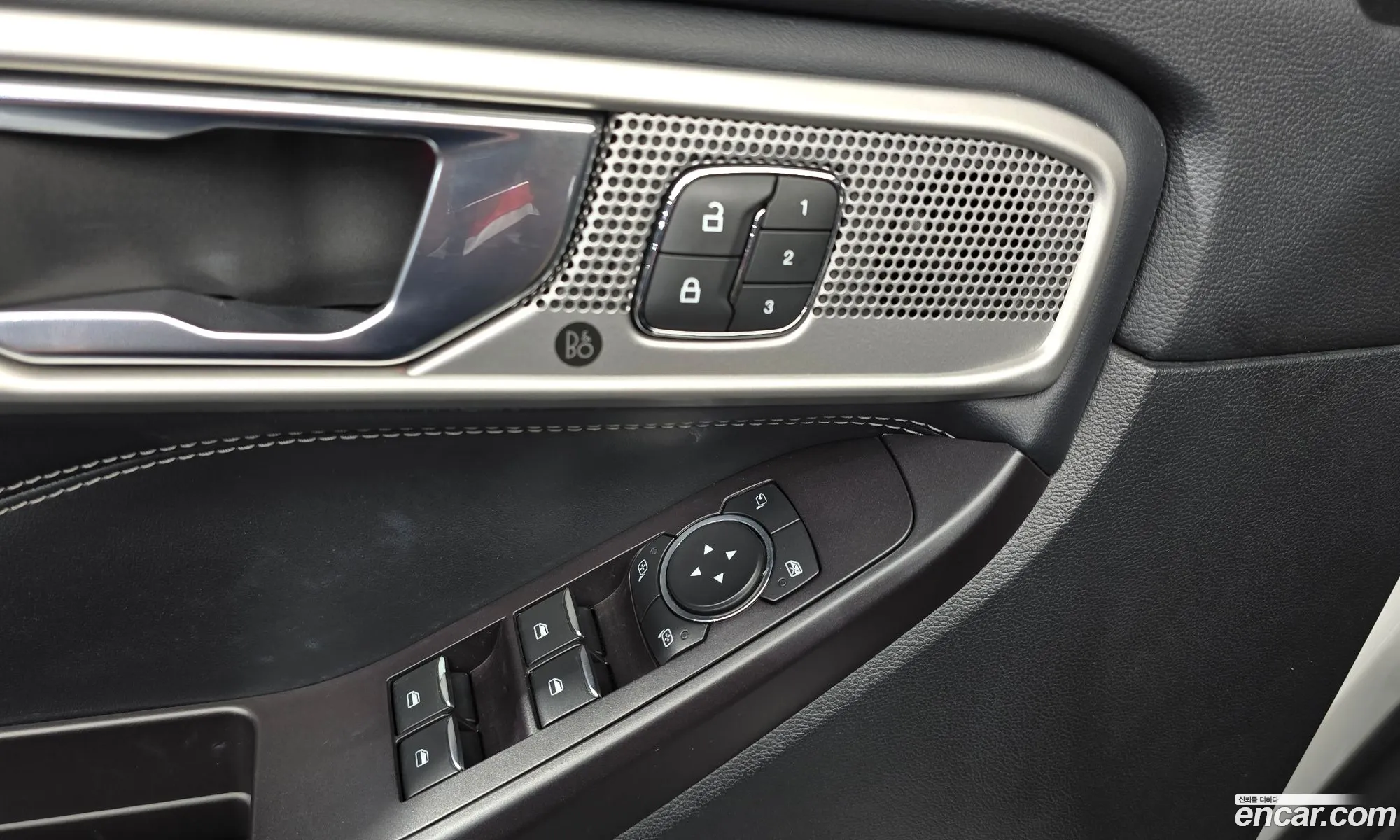 Ford Explorer 6th Gen 2020 1FMSK8FH1LGB24722 — 28