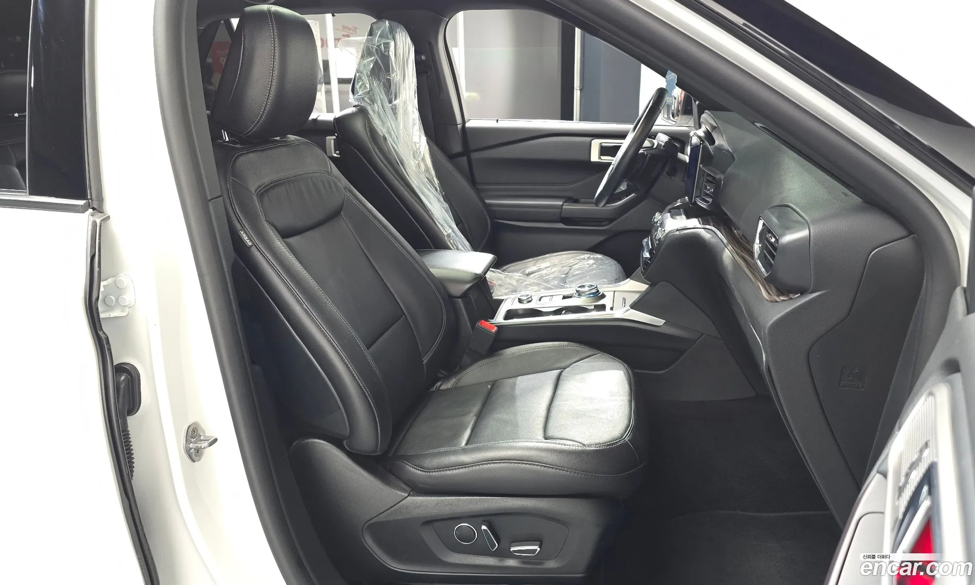 Ford Explorer 6th Gen 2020 1FMSK8FH1LGB24722 — 8
