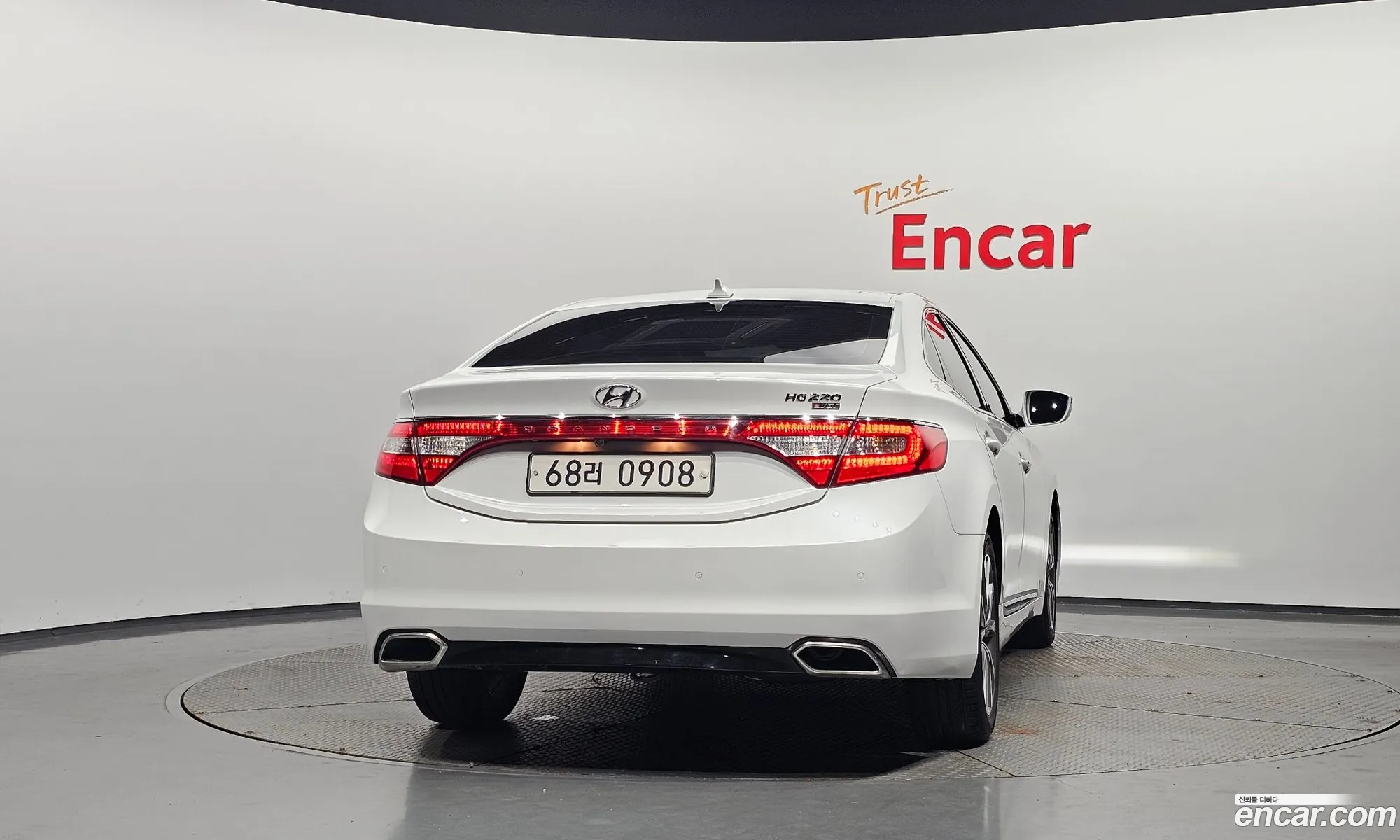 Hyundai Grandeur HG 2015 — 3