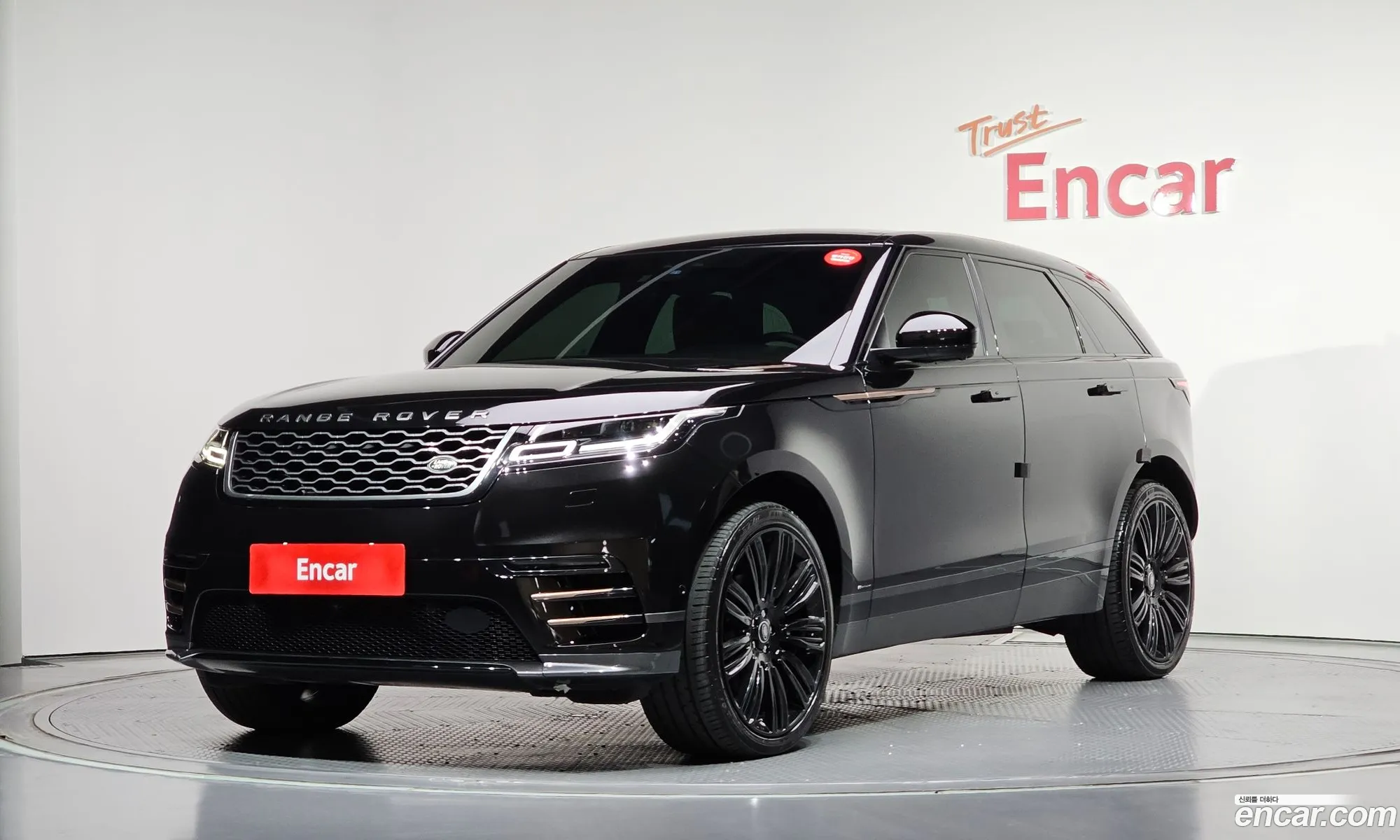 Land Rover Range Rover Velar 2018 — 31