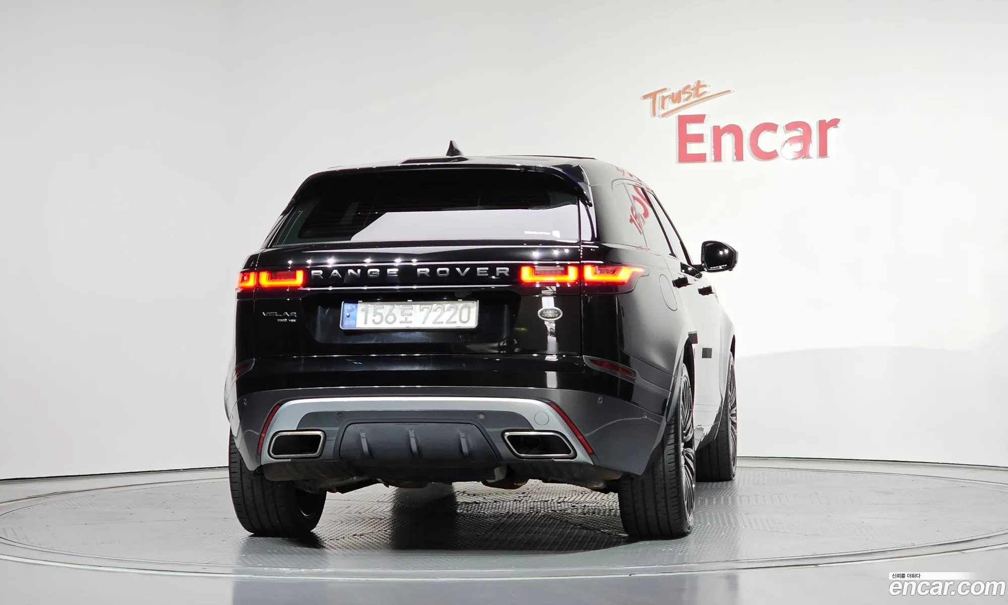 Land Rover Range Rover Velar 2018 — 13