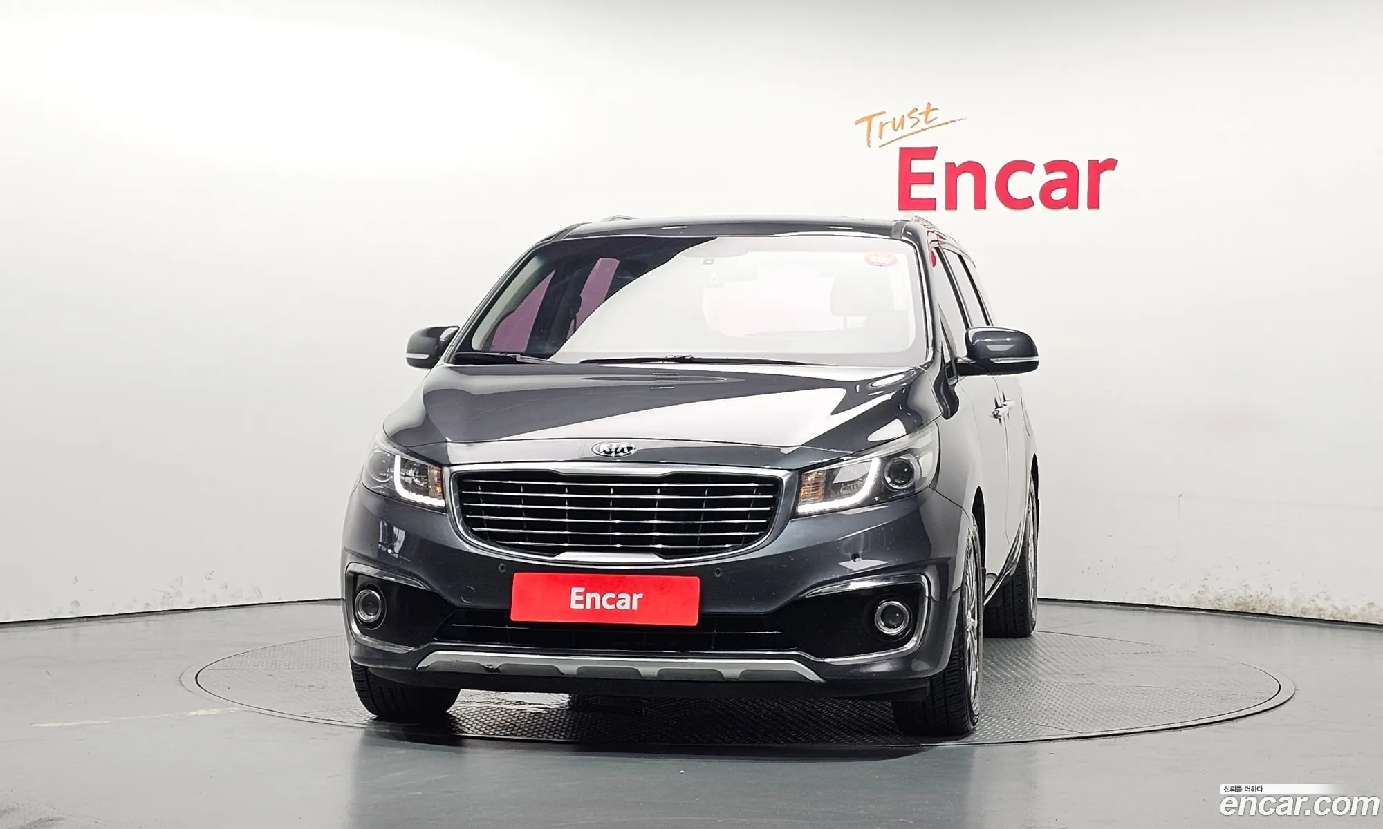 Kia Carnival 2015 — 3