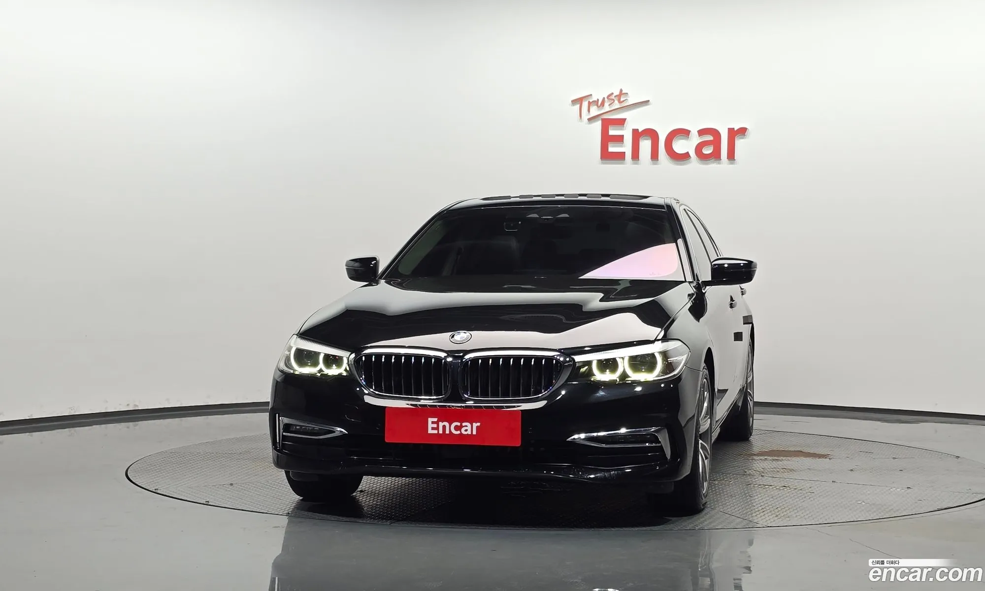 BMW 5 Series 2019 WBAJK7109KBP73740 — 4