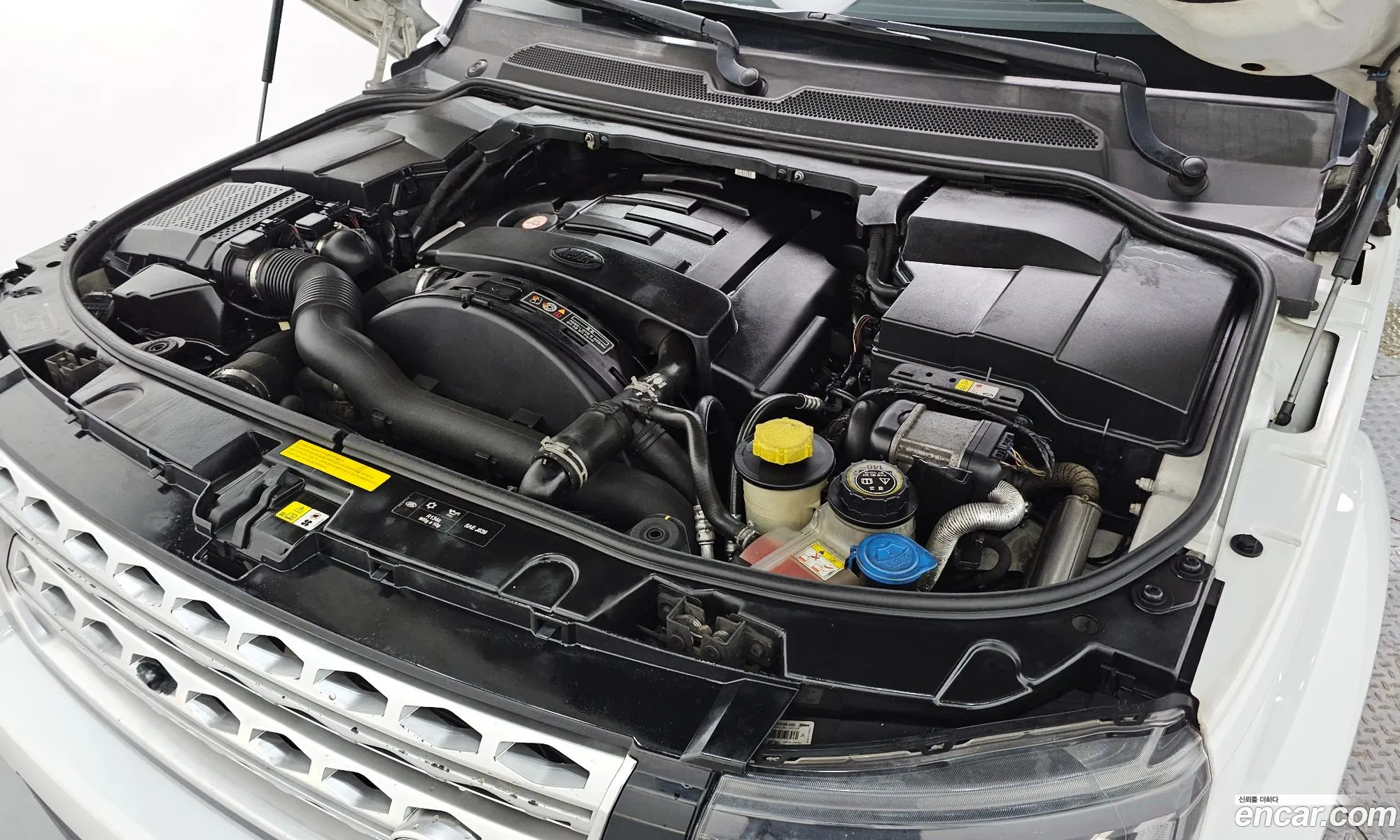 Land Rover Discovery 4 2014 — 2