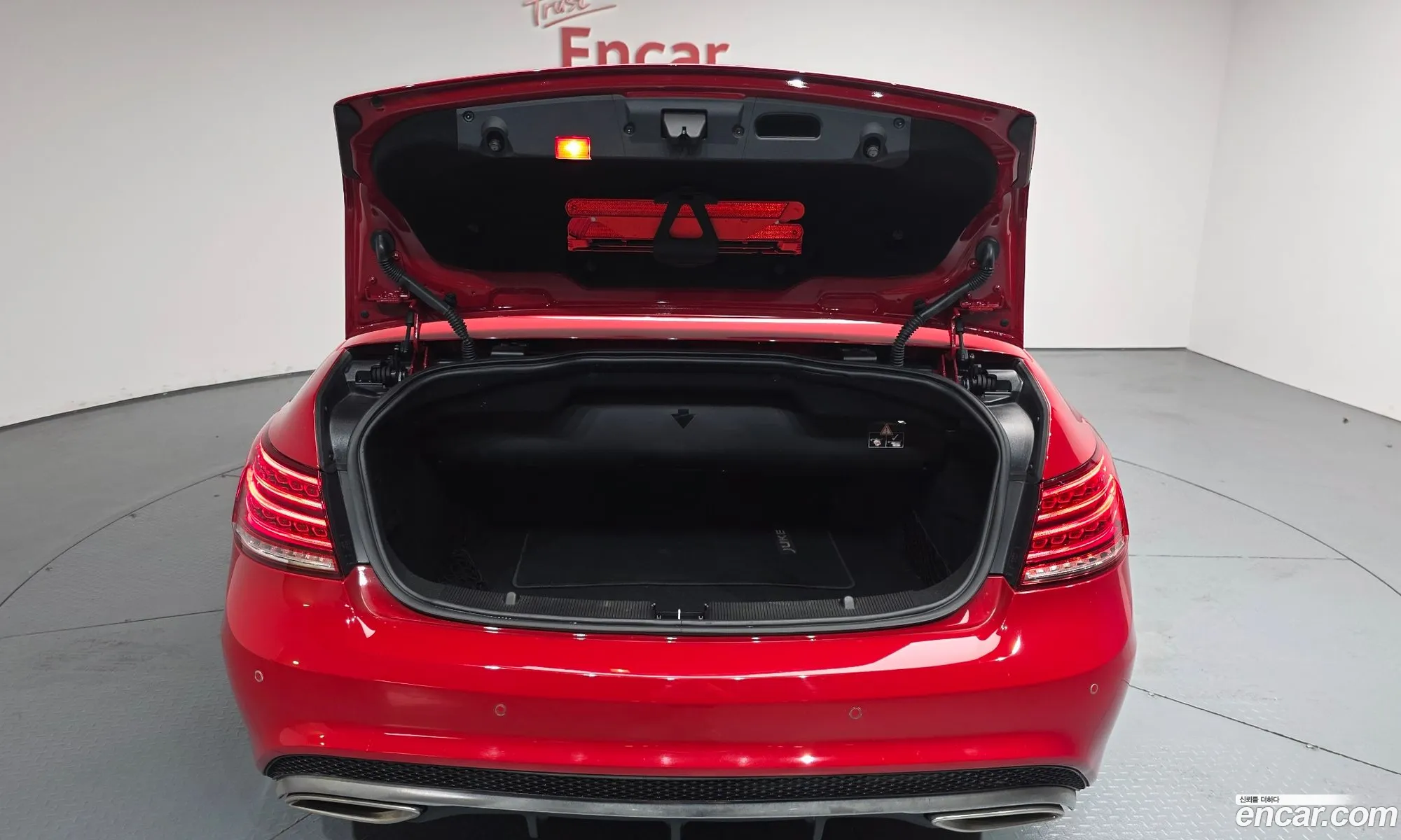 Mercedes-Benz E-Class W212 2014 — 15