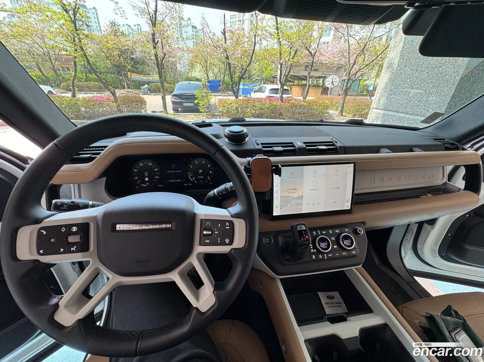 Land Rover Defender 2025 — 5