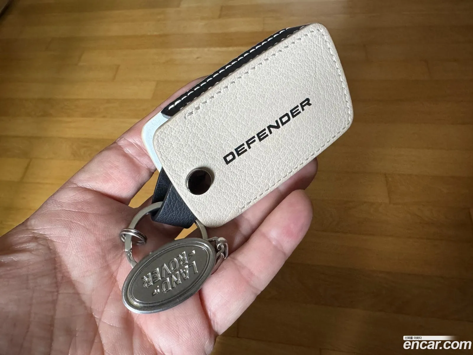 Land Rover Defender 2025 — 14