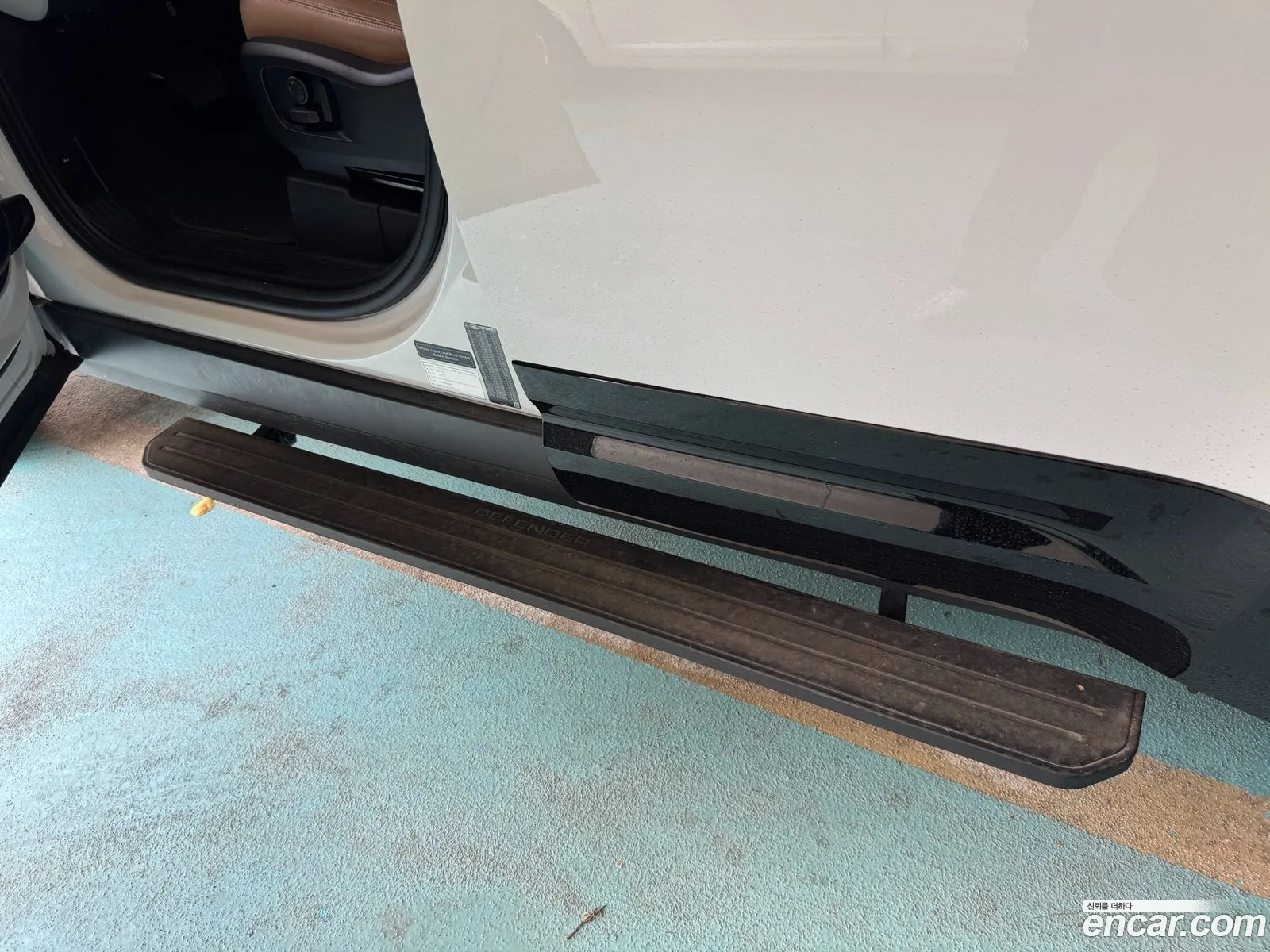 Land Rover Defender 2025 — 12